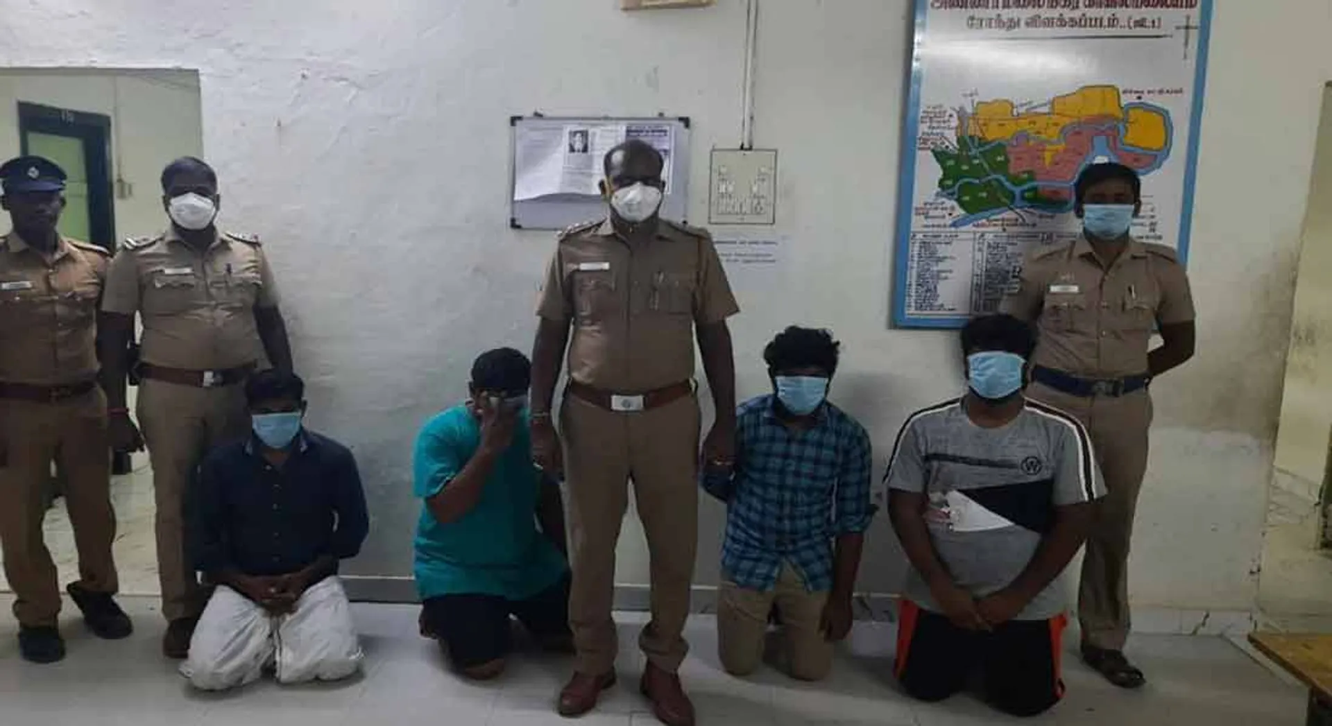 4 students arrested for selling liquor in Annamalai town