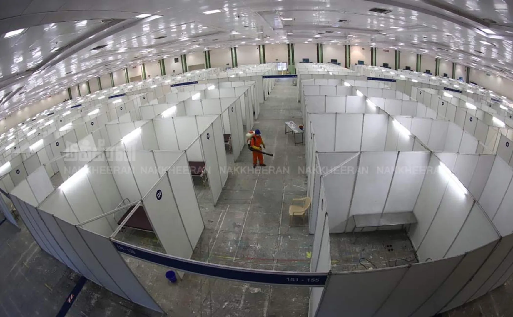 Trade center converted into Corona Ward