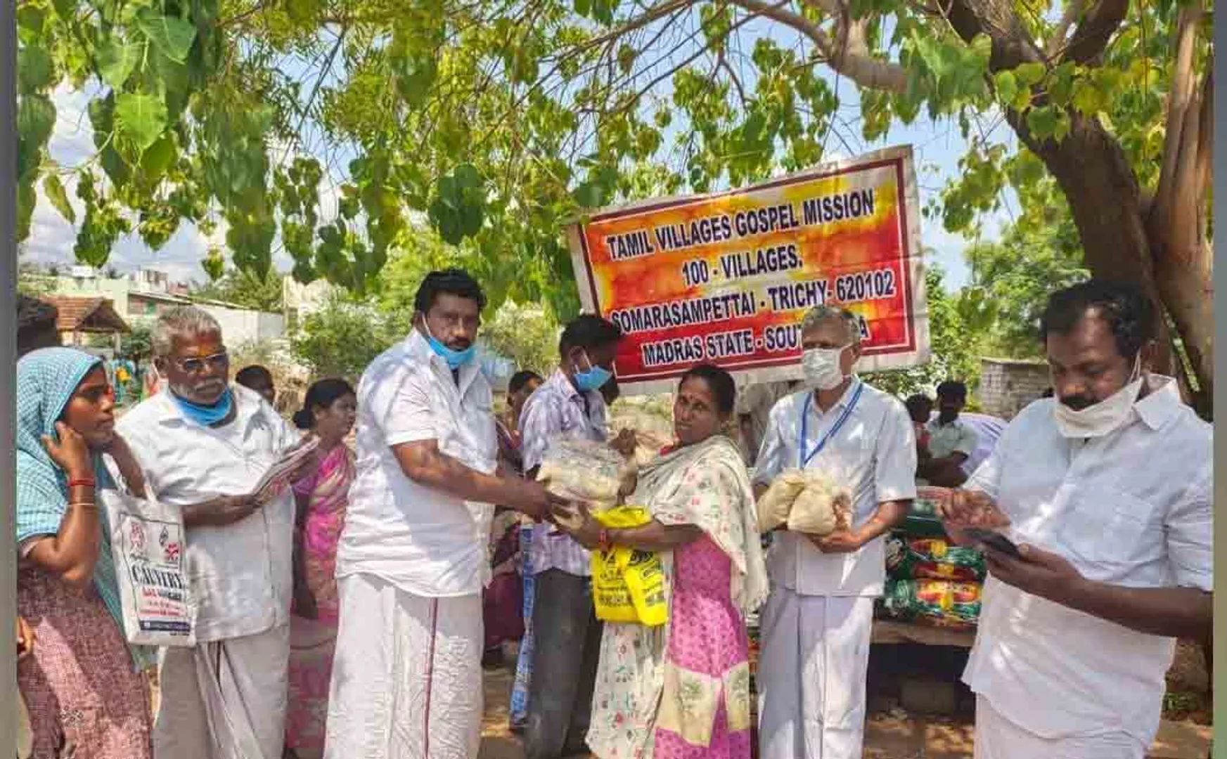 TRICHY LOCKDOWN PEOPLES DMK LEADER POLICE 