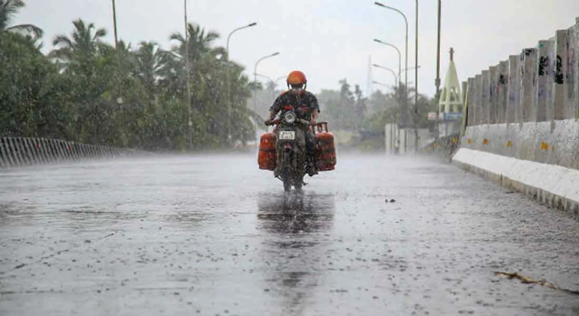  Heavy rains for 9 districts