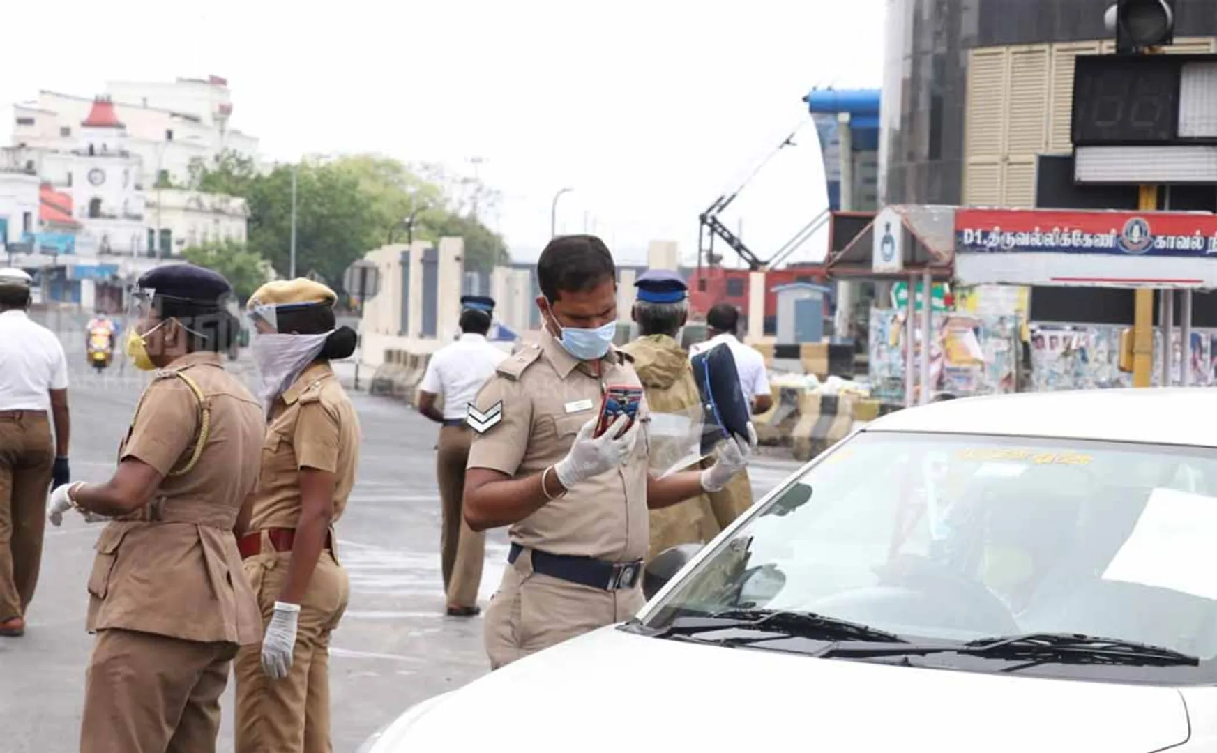 tamilnadu lockdown vehicles police 