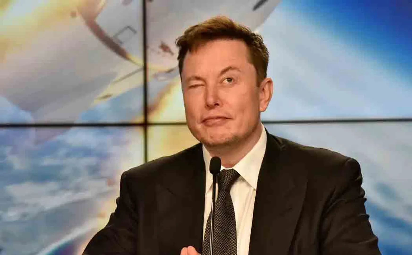 elon musk loss 14 billion dollars in one tweet