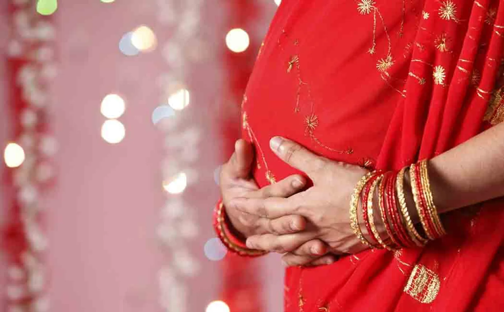 migrant worker delivered baby in roadside