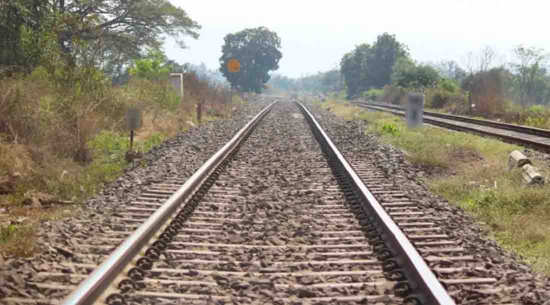  railway track 
