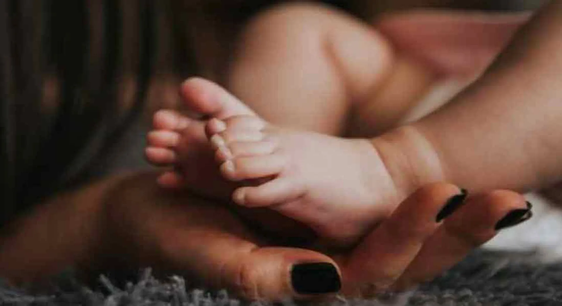 BABY AFFECTED IN CORONA