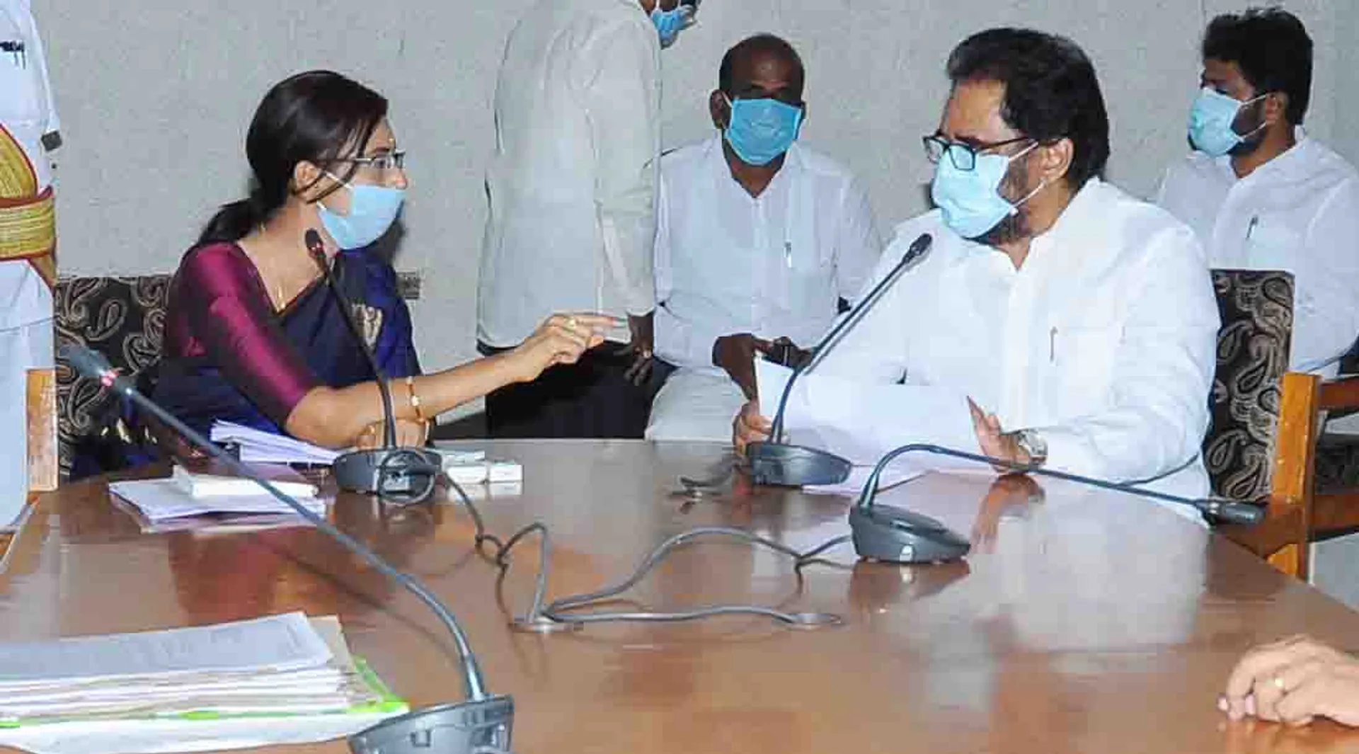 corona virus issue - su thirunavukkarasar - Consulting with the Collector