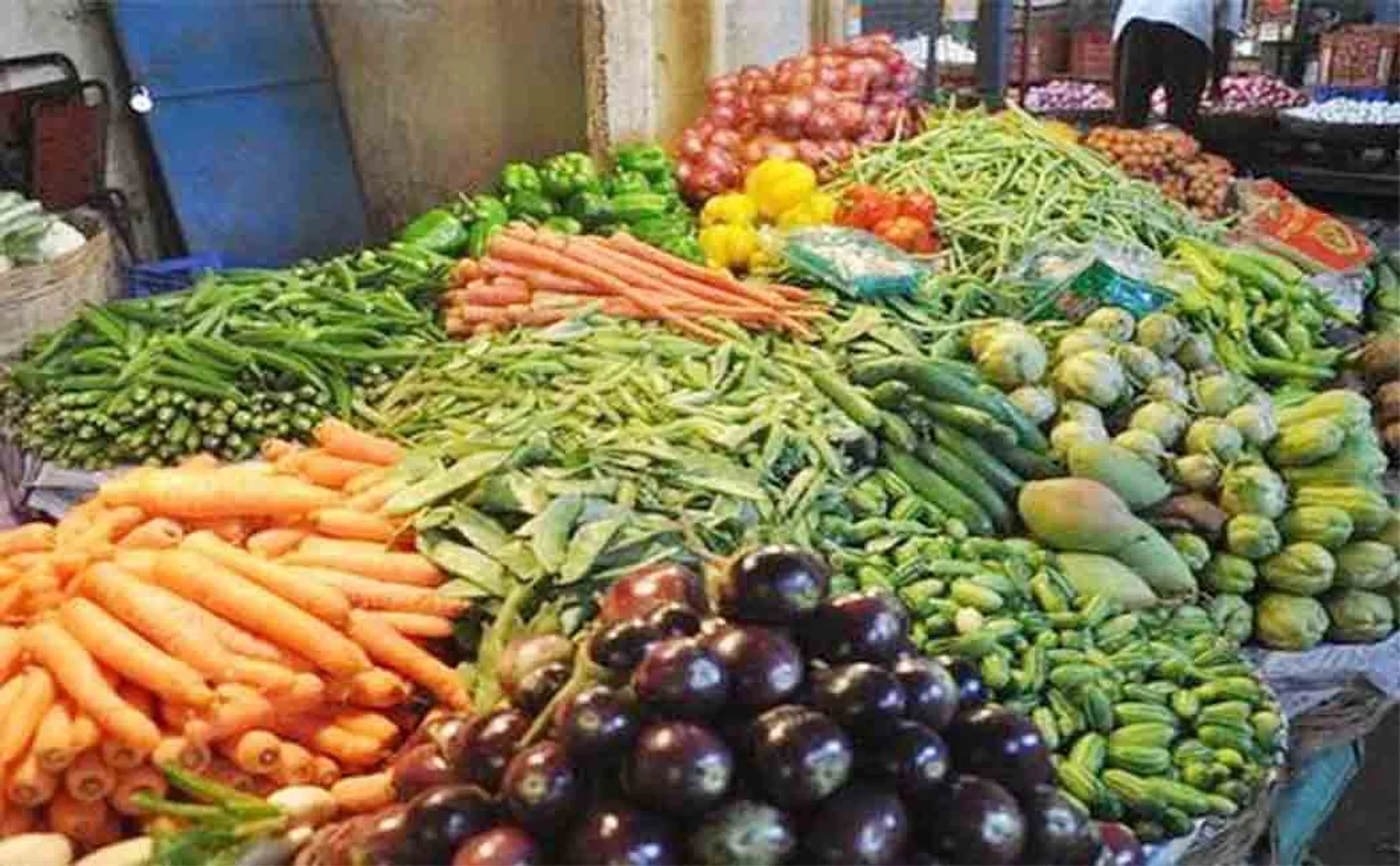 Thirumazhisai market vegetables price is low 
