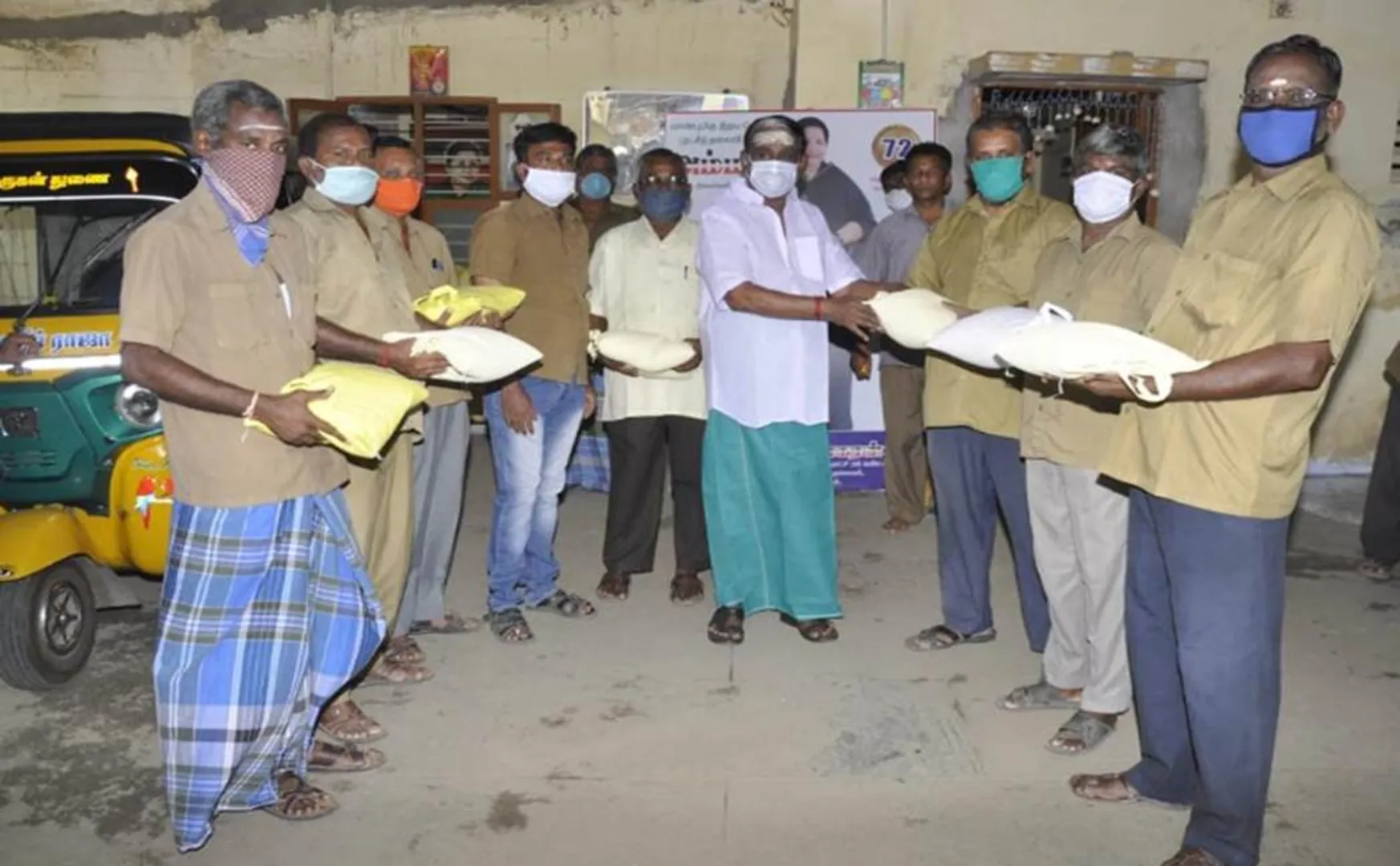 Erode AIADMK Personality help to auto drivers