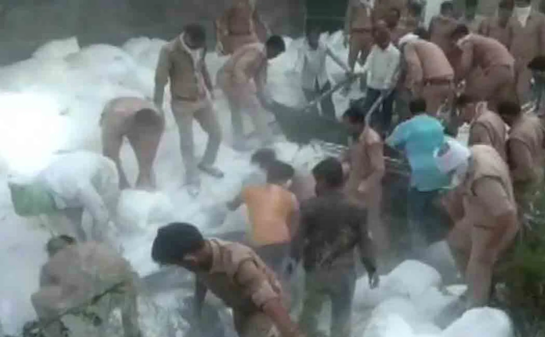migrant workers met with accident in uttarpradesh