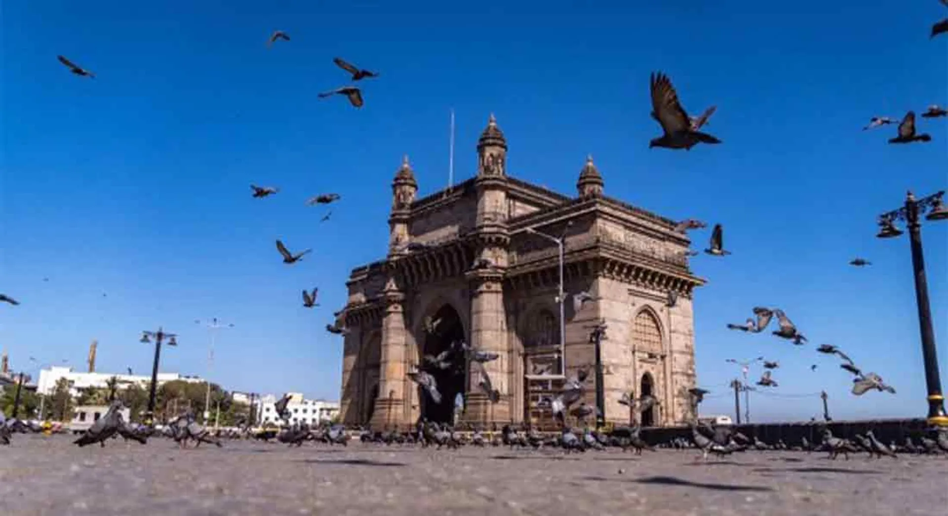  Curfew extended in Maharashtra till May 31