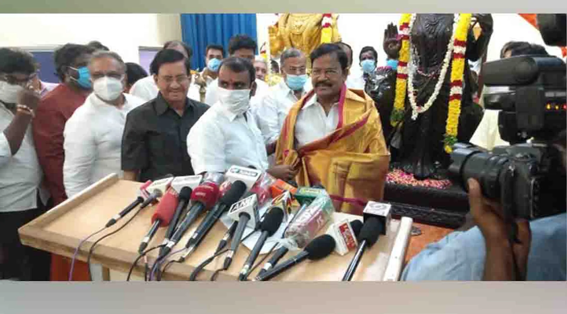 VP Duraisamy bjp join