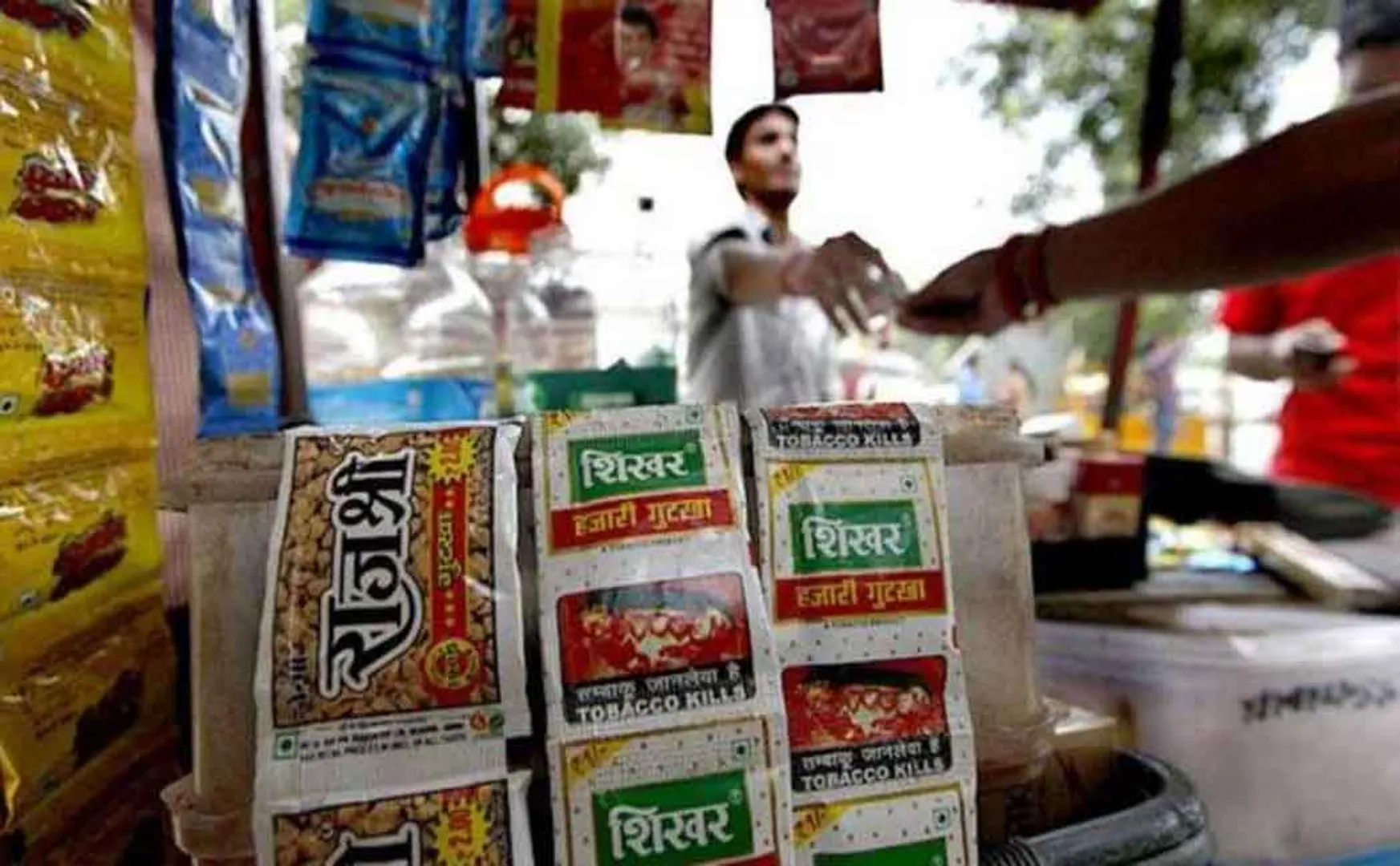 tamilnadu shops pan masala sales peoples  police 