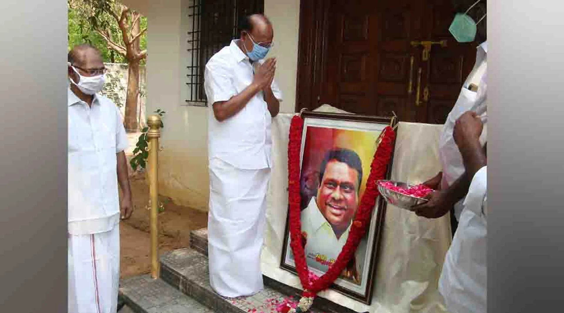 kaduvetti guru  