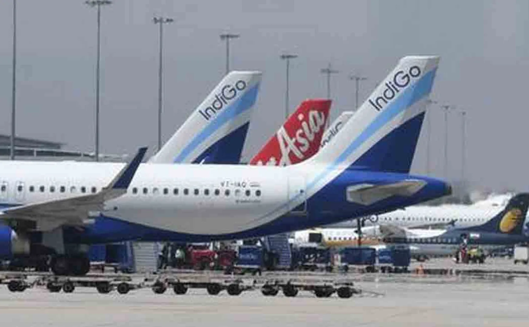 large number of flights cancelled in india
