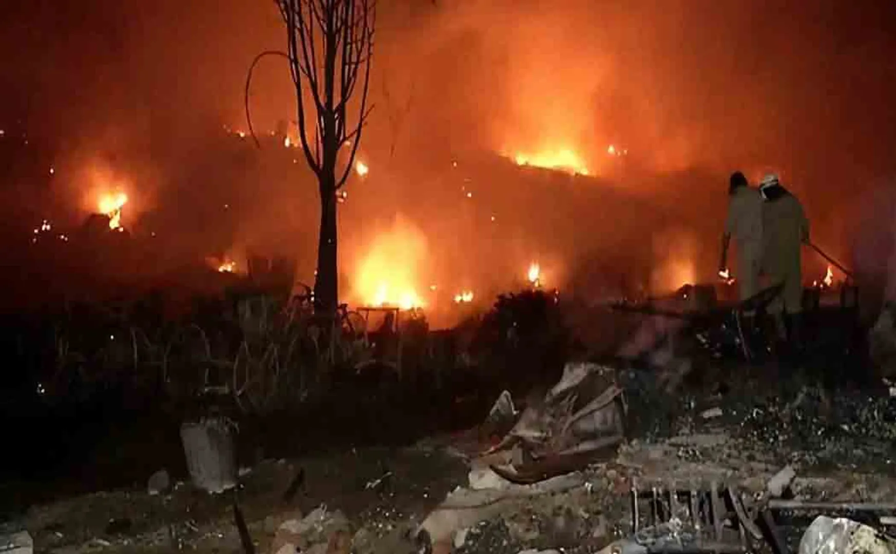 fire accident in delhi slum area