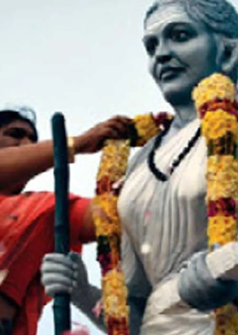 /idhalgal/eniya-utayam/adivar-woman-creation-amutha