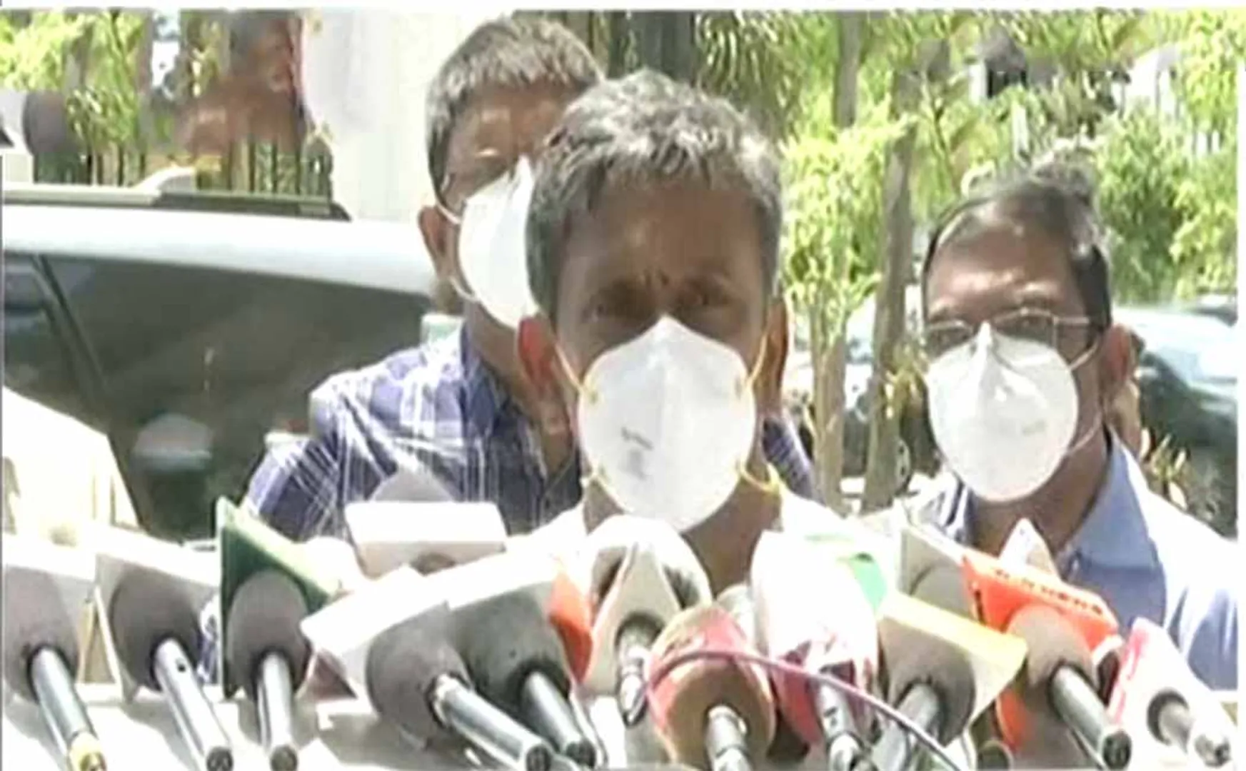 j anbazhagan coronavirus hospital doctor press meet 