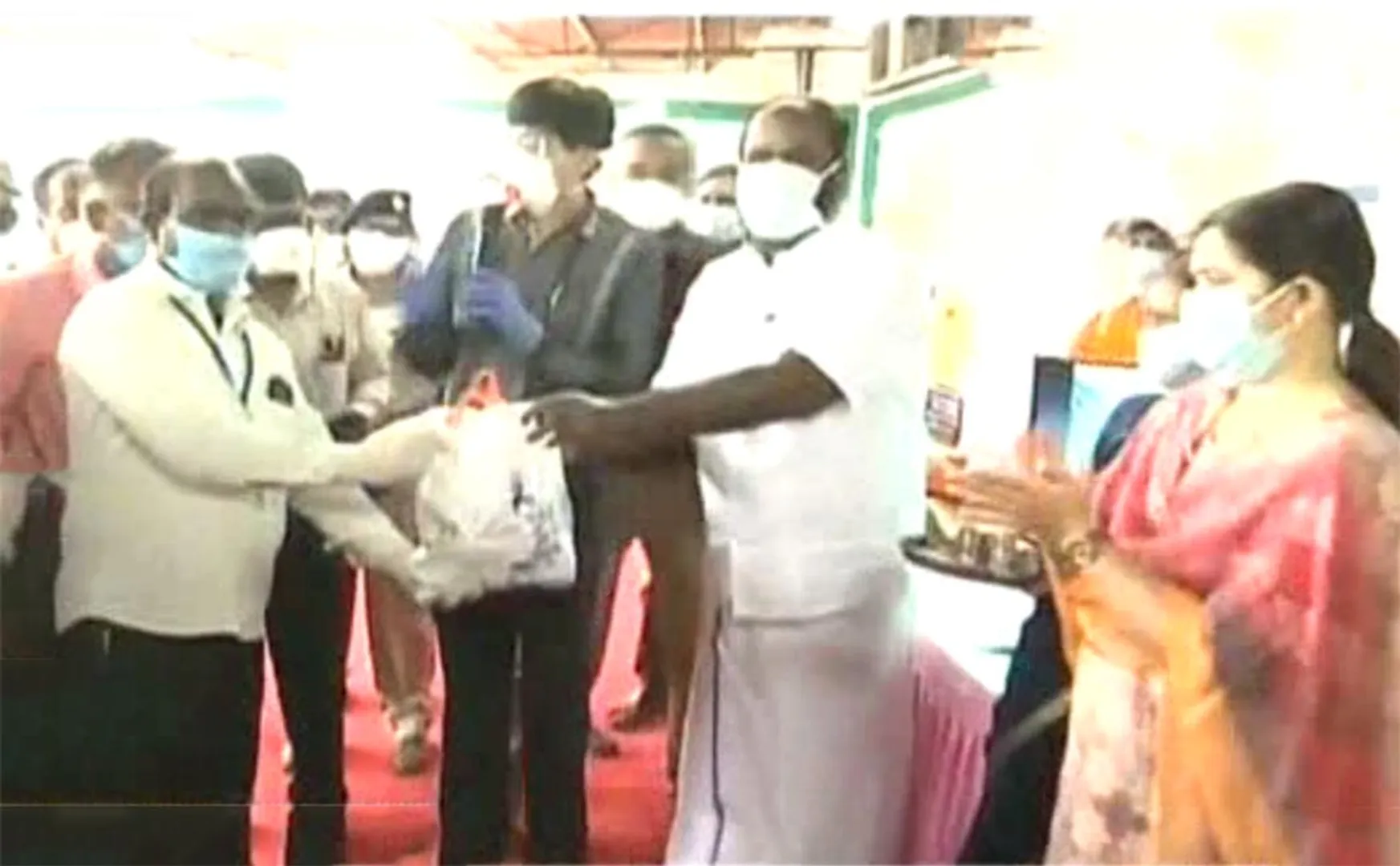 chennai ayanavaram area minister inspection coronavirus prevention 
