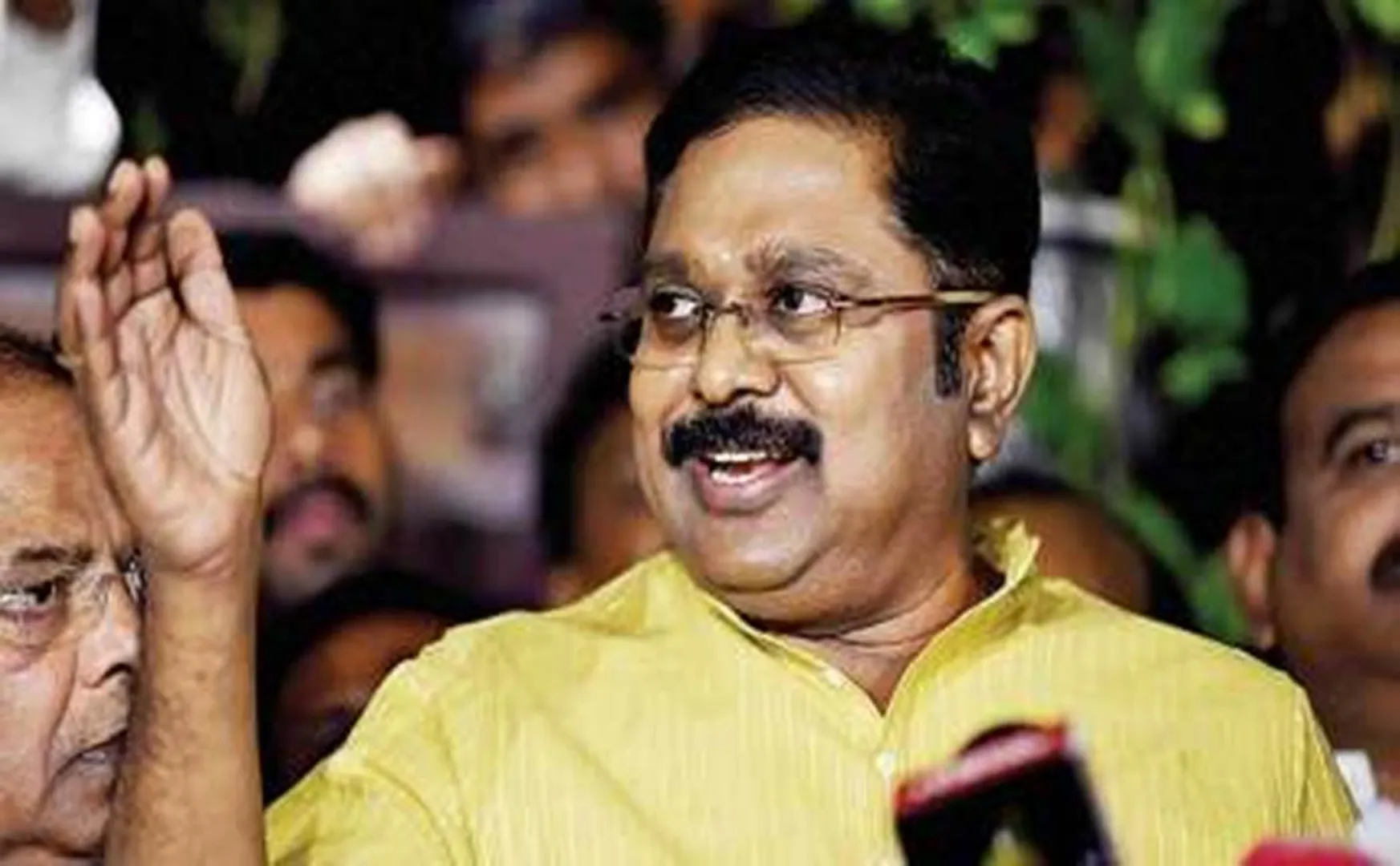 AMMK - information technology - ttv dinakaran