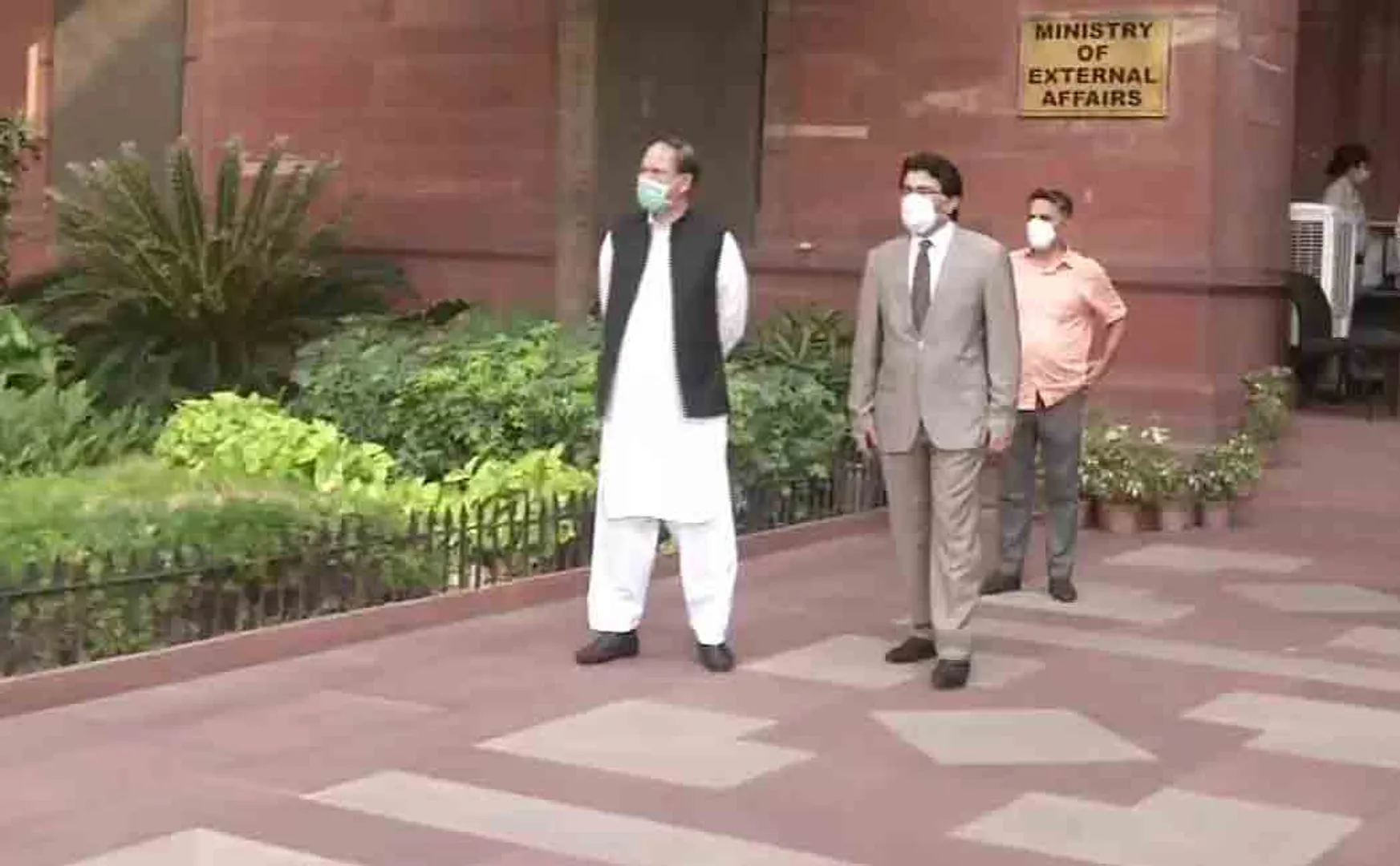 Pakistan's Charge d'affaires to India arrives at MEA on being summoned