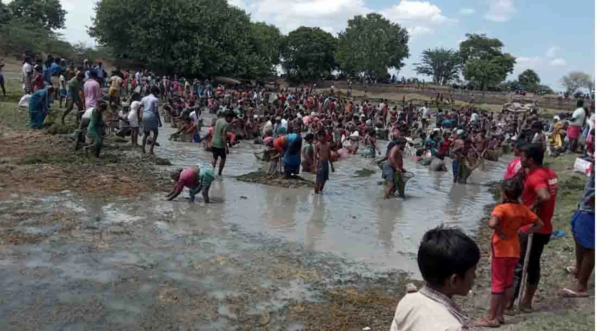  sendurai nakkambadi village -
