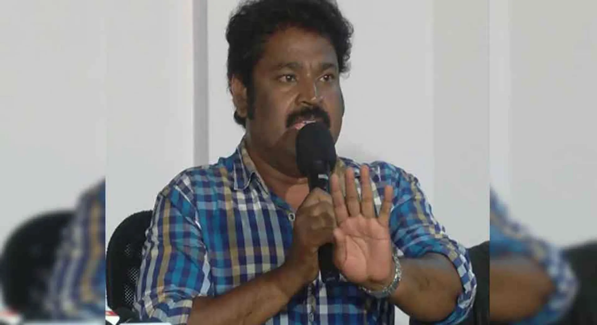 The germ war is enough ... don't wage the tool war! "-The Tamil Empire Party Gowdaman's Request