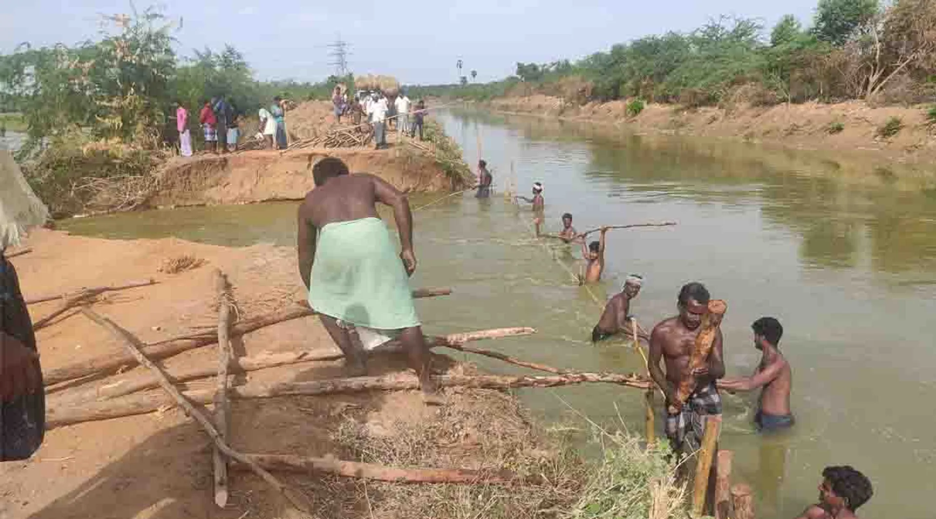 Kallanai - Drain - pudukkottai thanjavur district borders - 