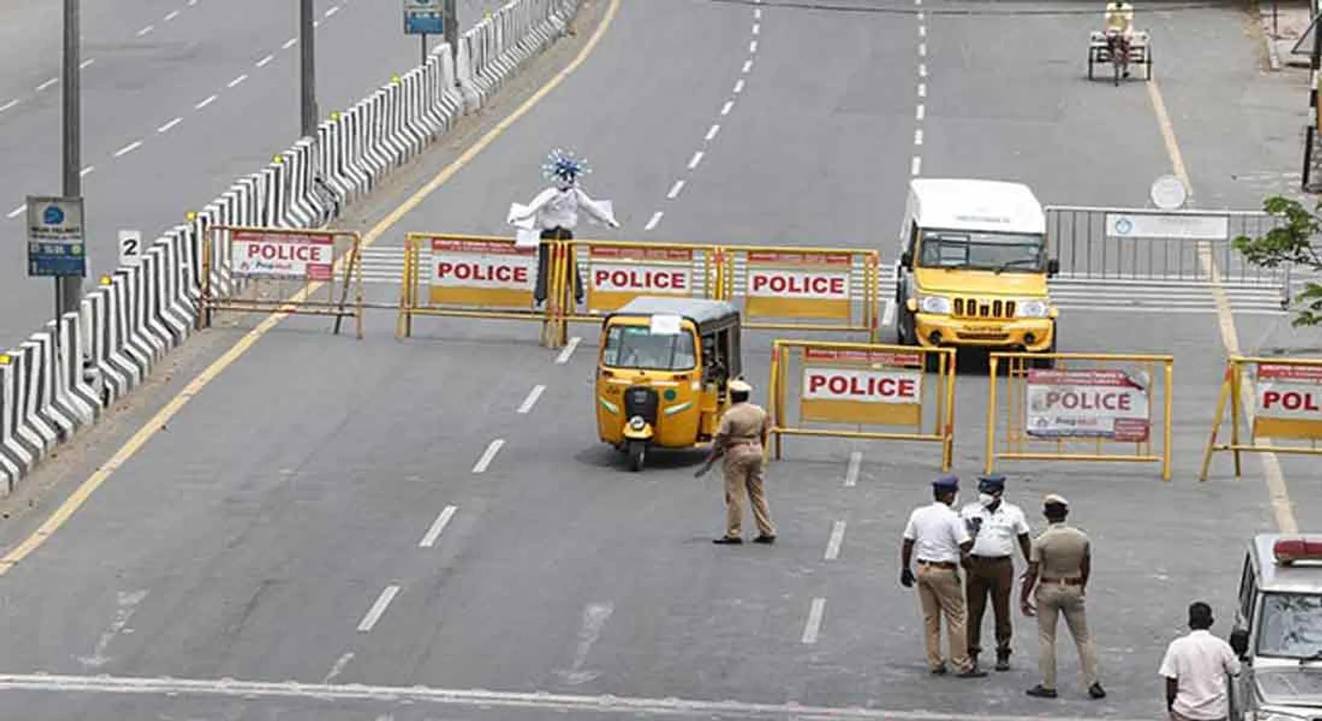 ​The full curfew came into effect in Madurai this morning