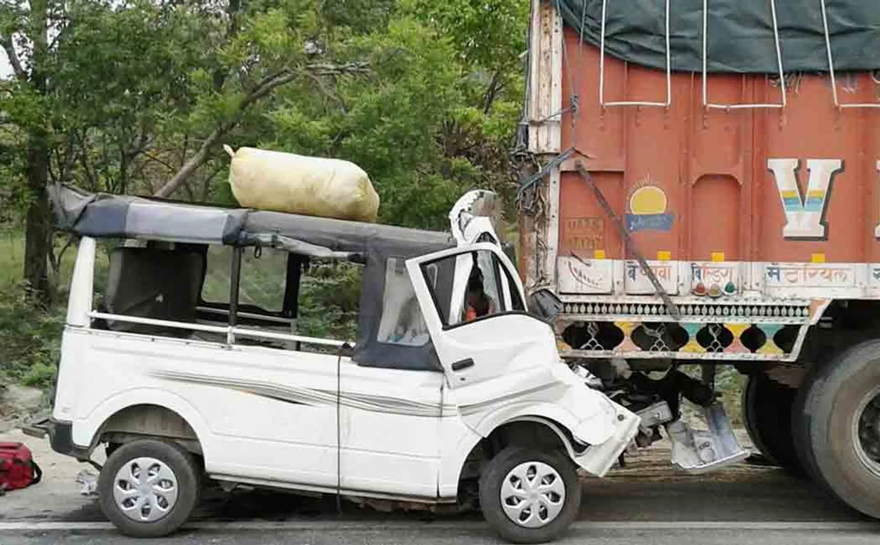 free treatment for accident victims in india