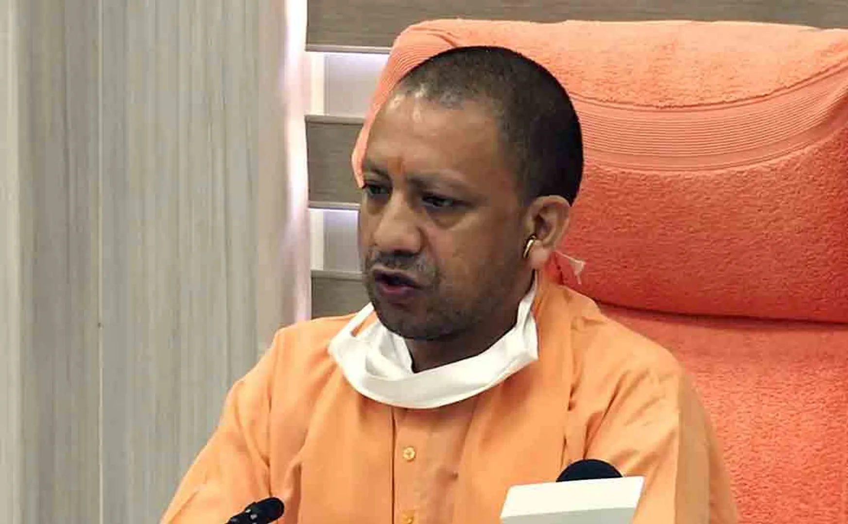 yogi adityanath announces ex gratia for deceased police families