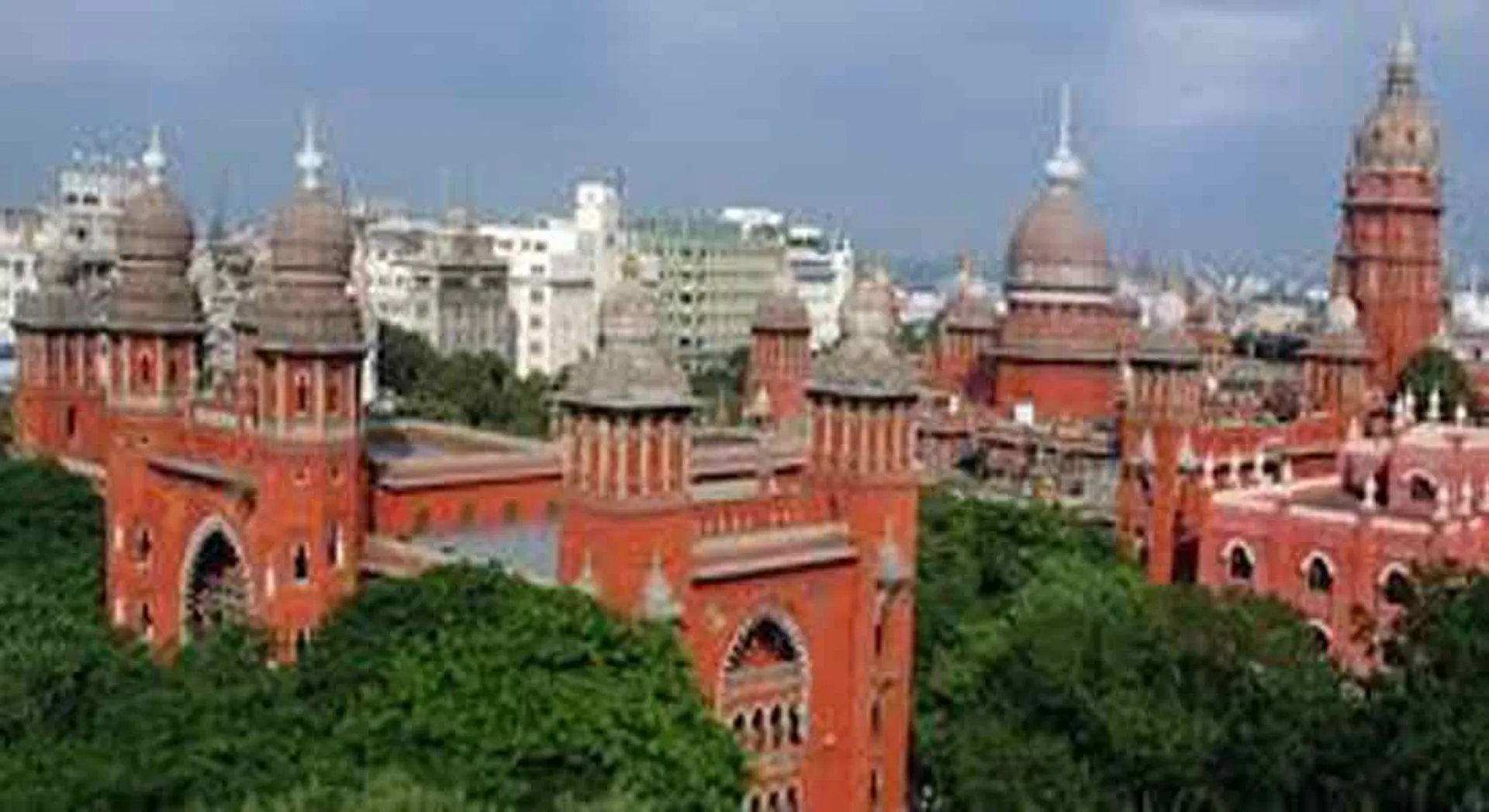 Chennai High Court is running full video footage! - Judges' meeting decided!