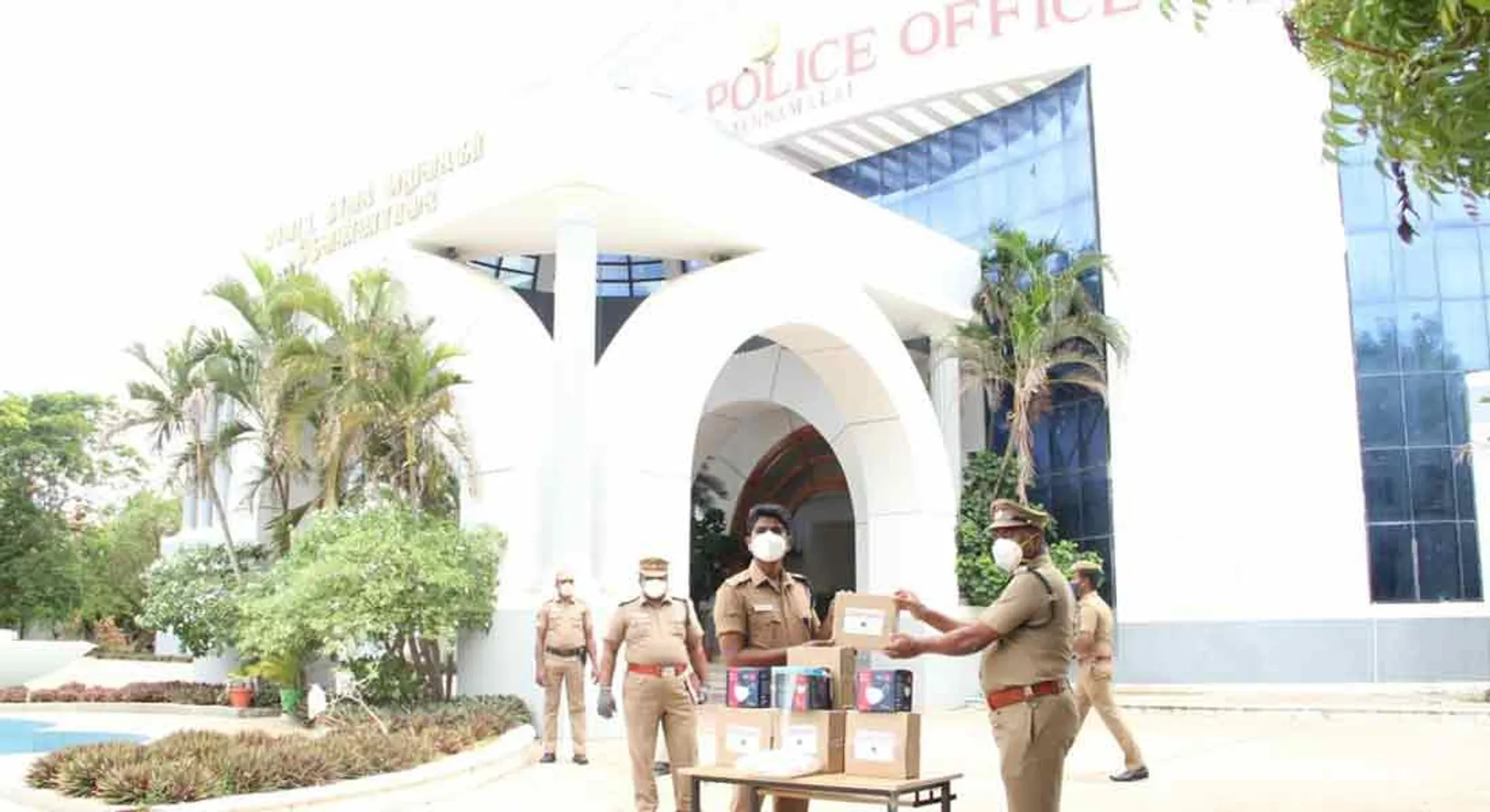  Coroner for police inspector ... 8 people infected in 3 days !!