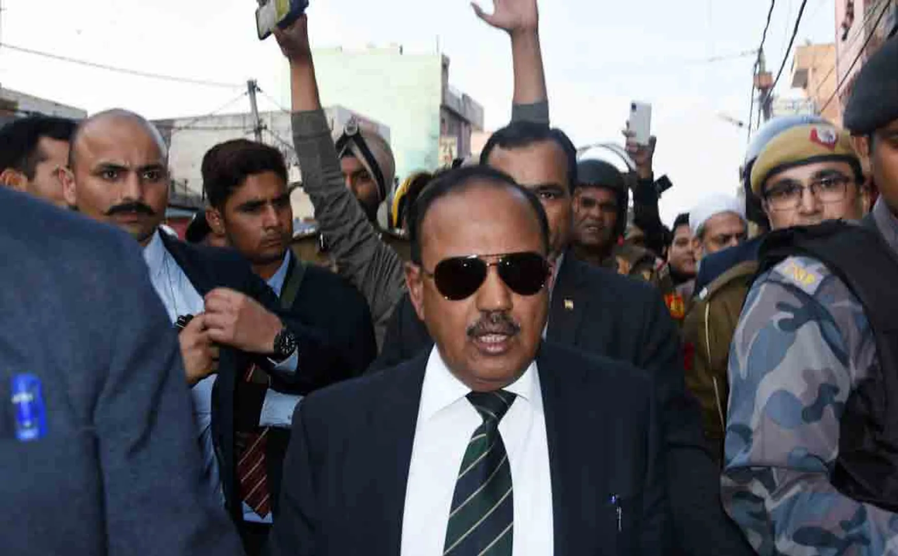 ajit doval speaks with chinese external affairs minister