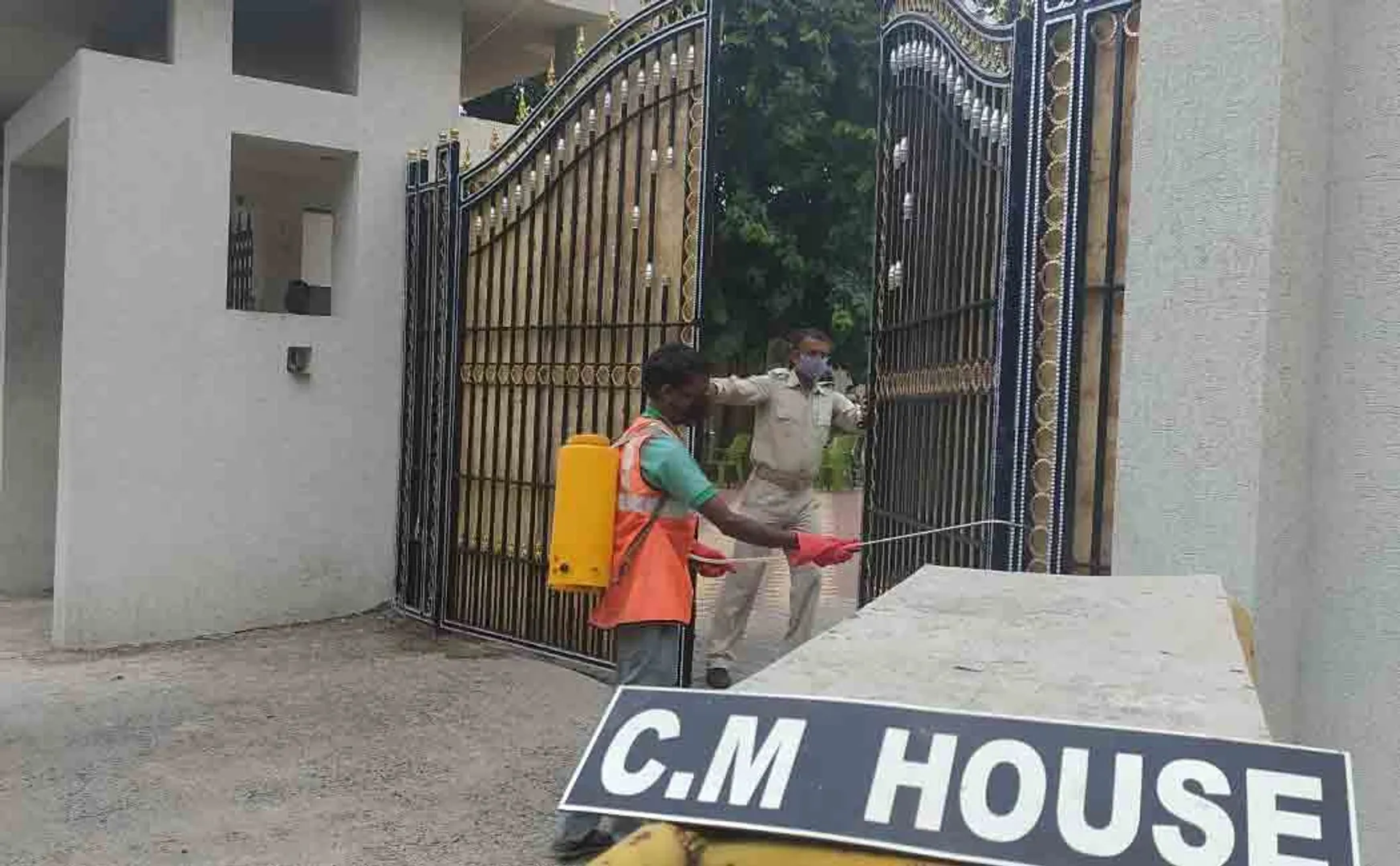 hemant soren self isolated after minister tested positive for corona