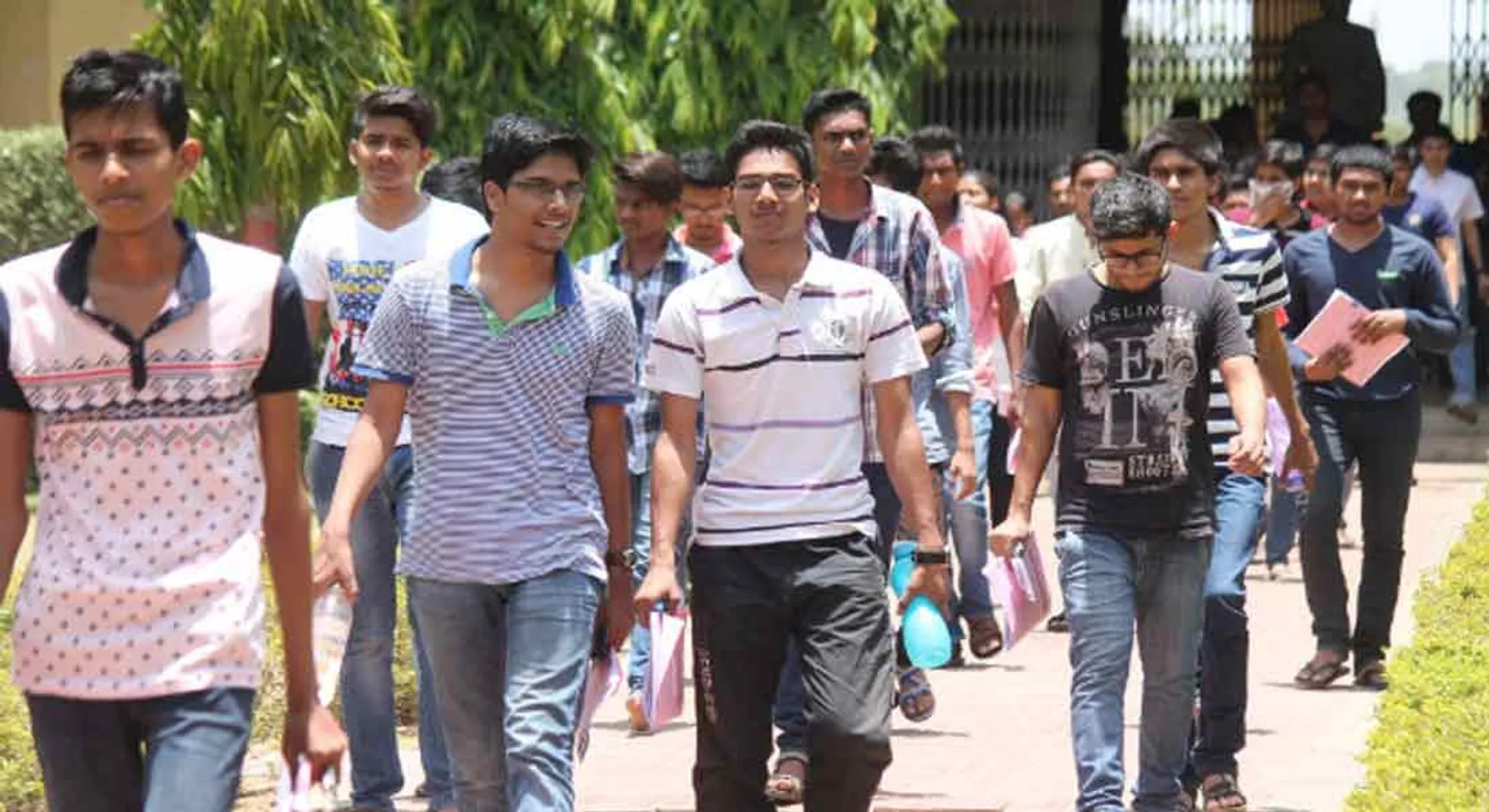 can apply for engineering courses from 6 pm today