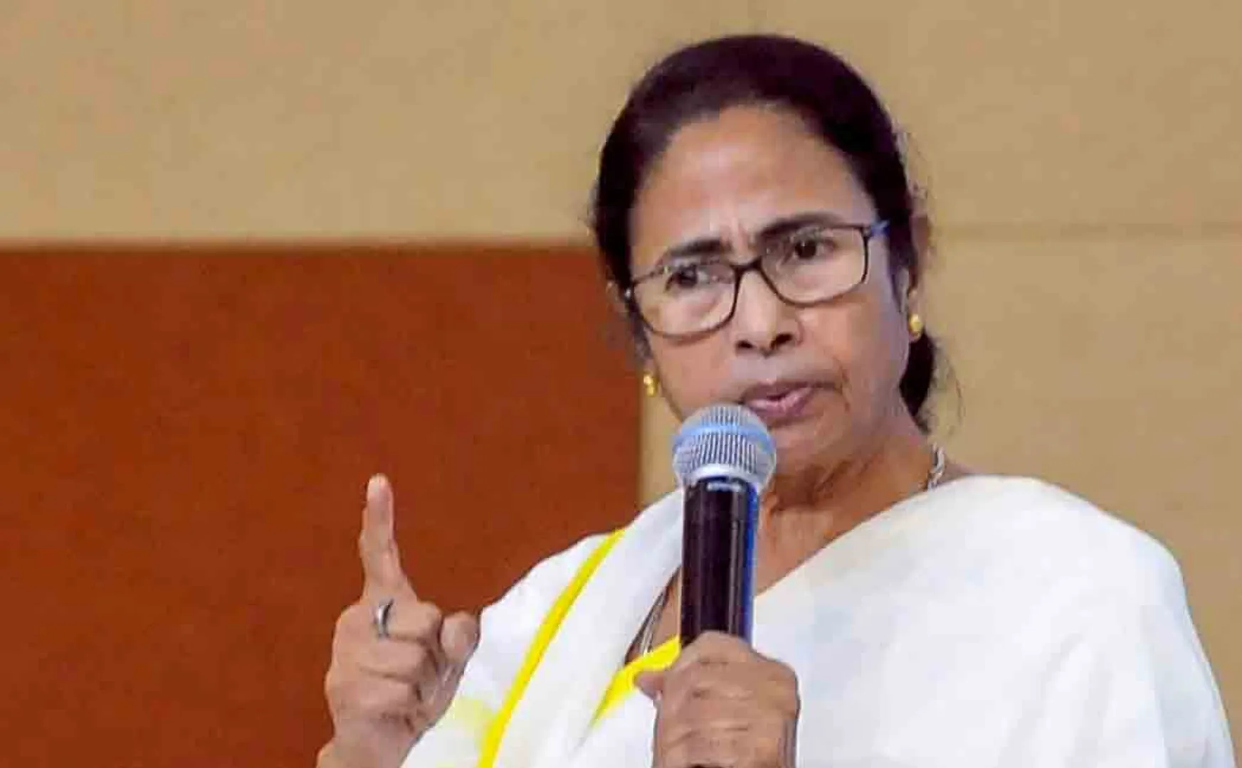 mamata banerjee writes ramnath kovind about westbengal bjp mla case