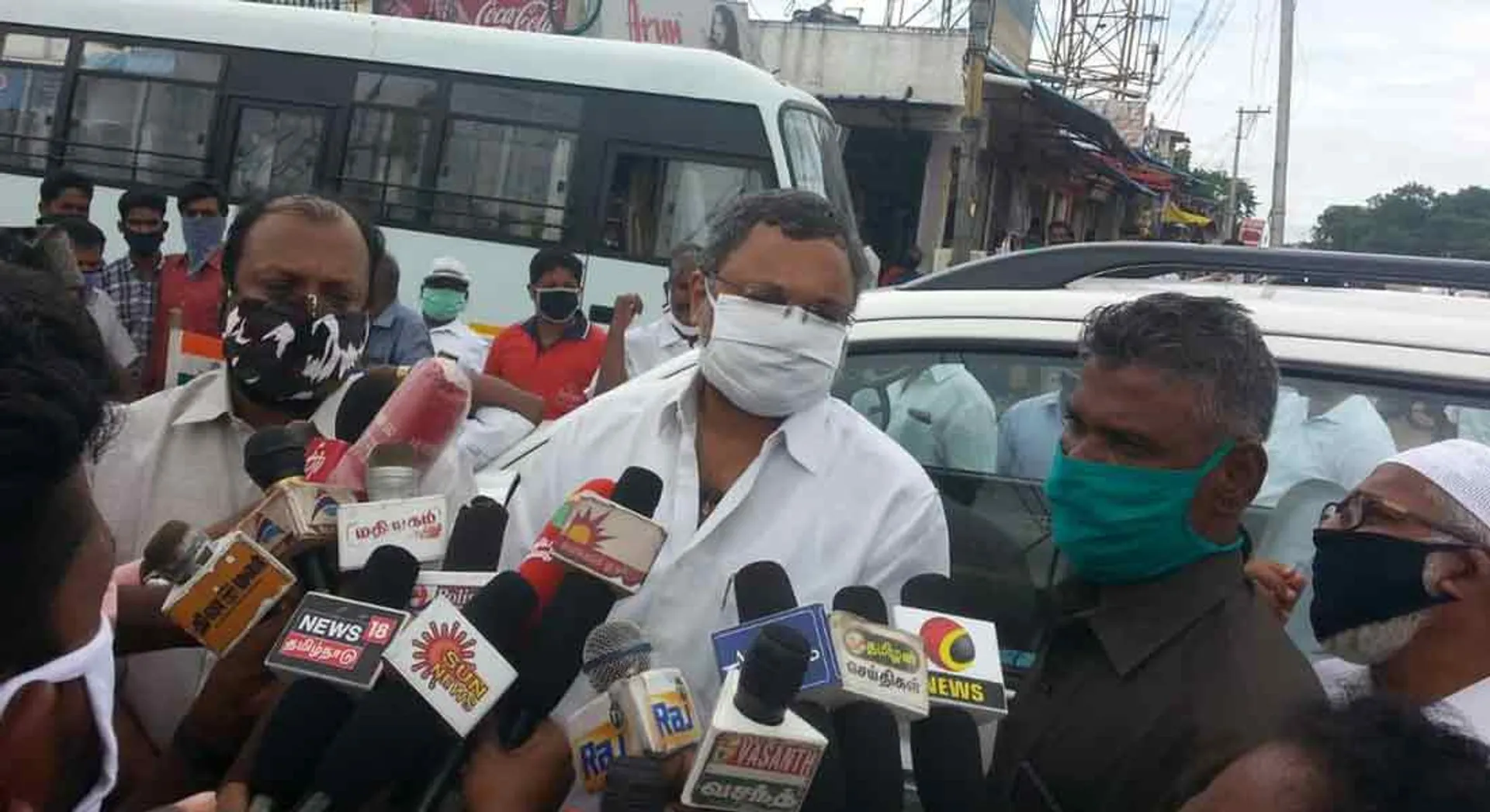 incident in thirupathur congress mp
