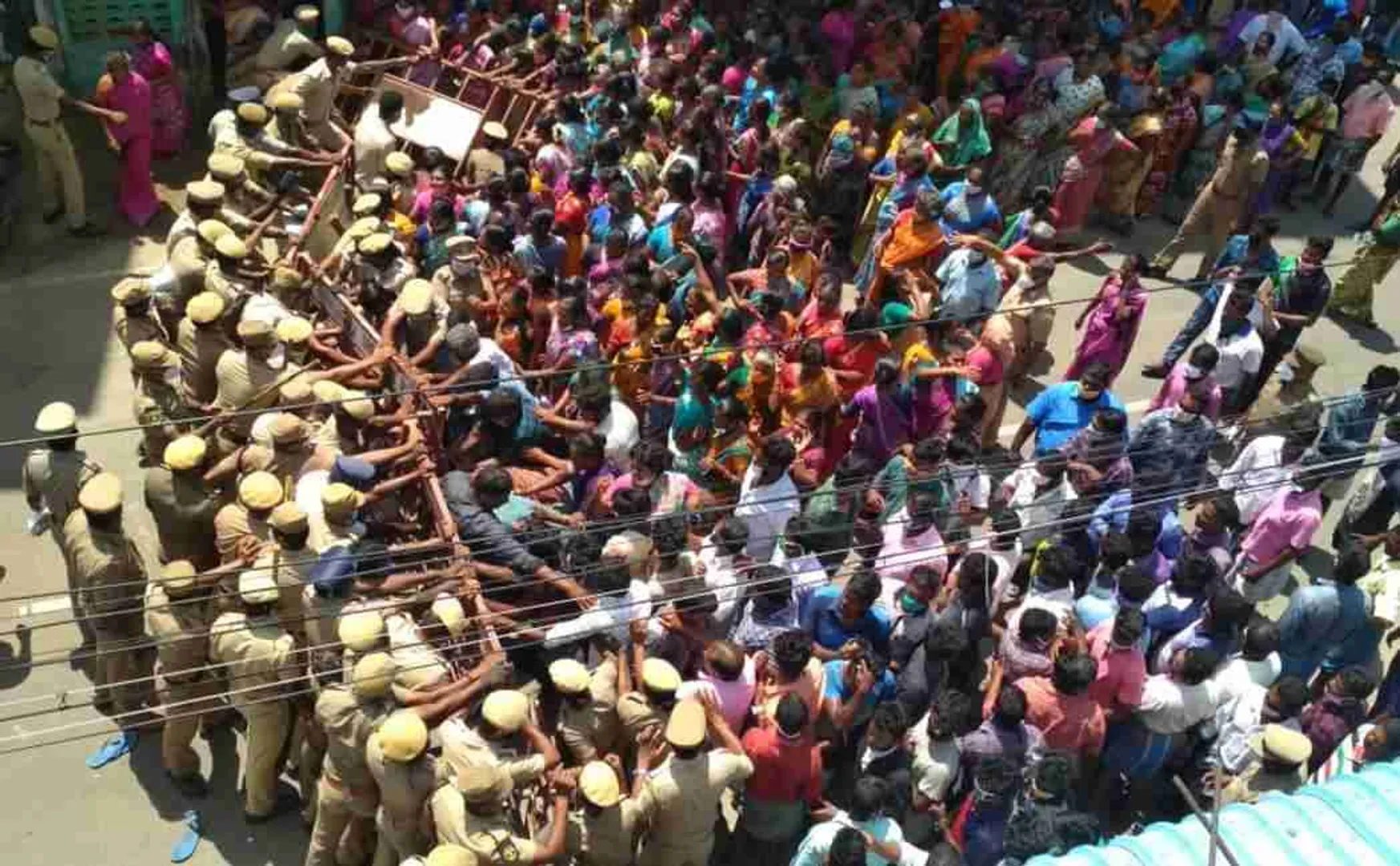 fishermen of nagapattinam splits into two groups in surukkumadi net issue
