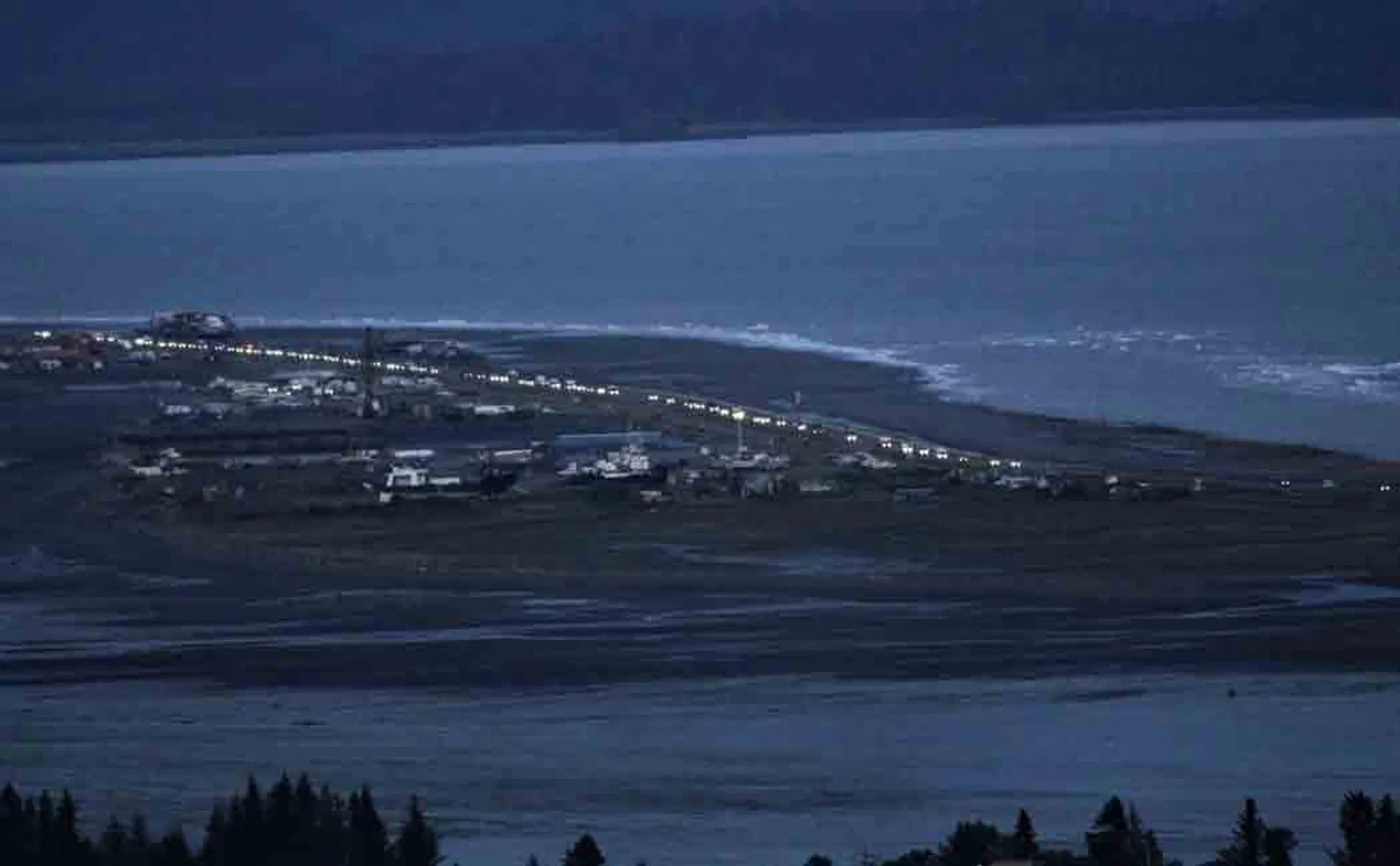 Tsunami warning issued for parts of Alaska after 7.8 magnitude earthquake.
