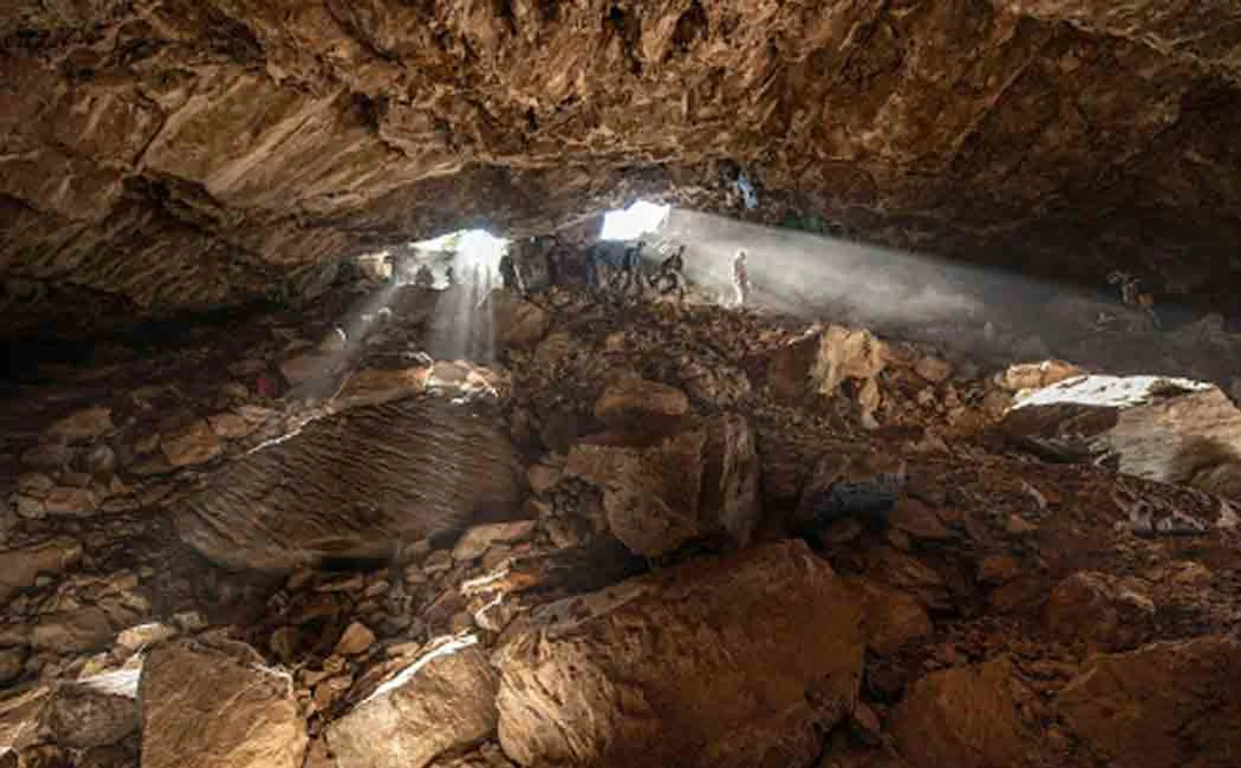 mexican cave artifacts of 30000 years old found