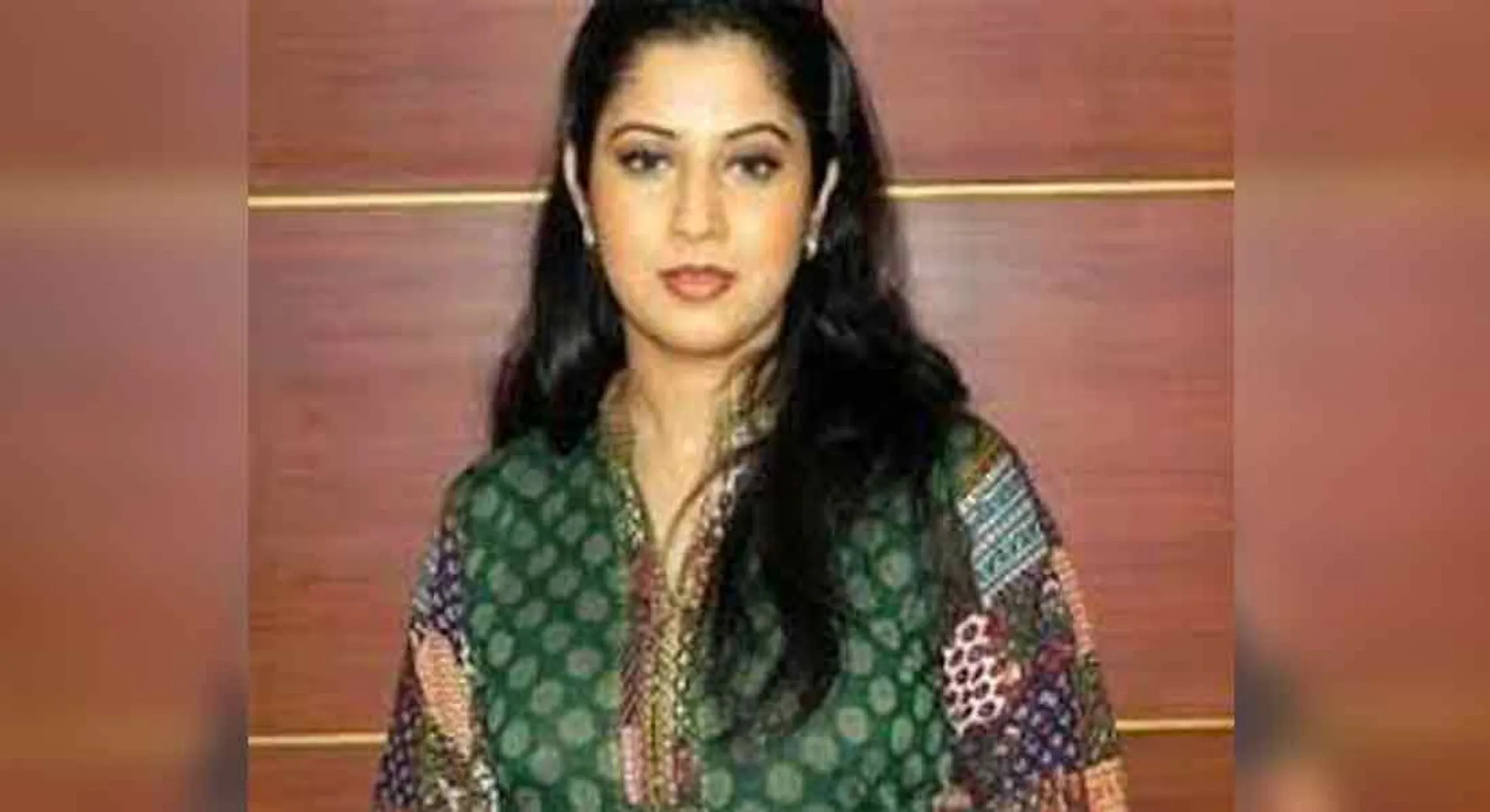 Actress Vijayalakshmi attempts suicide