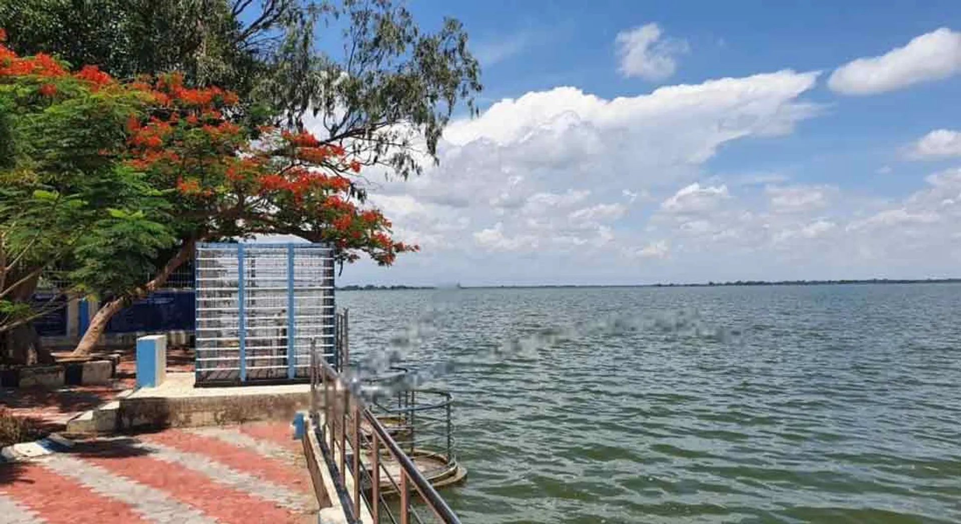 Veeranam Lake is full ... Farmers and the public are happy!