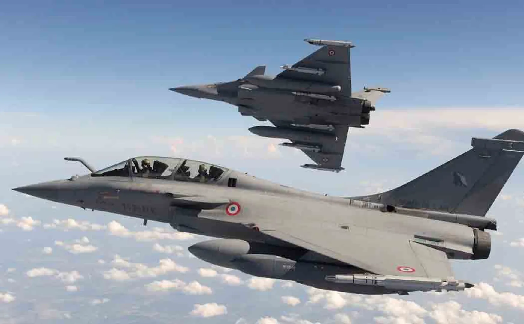 five rafale jet departed from france to india