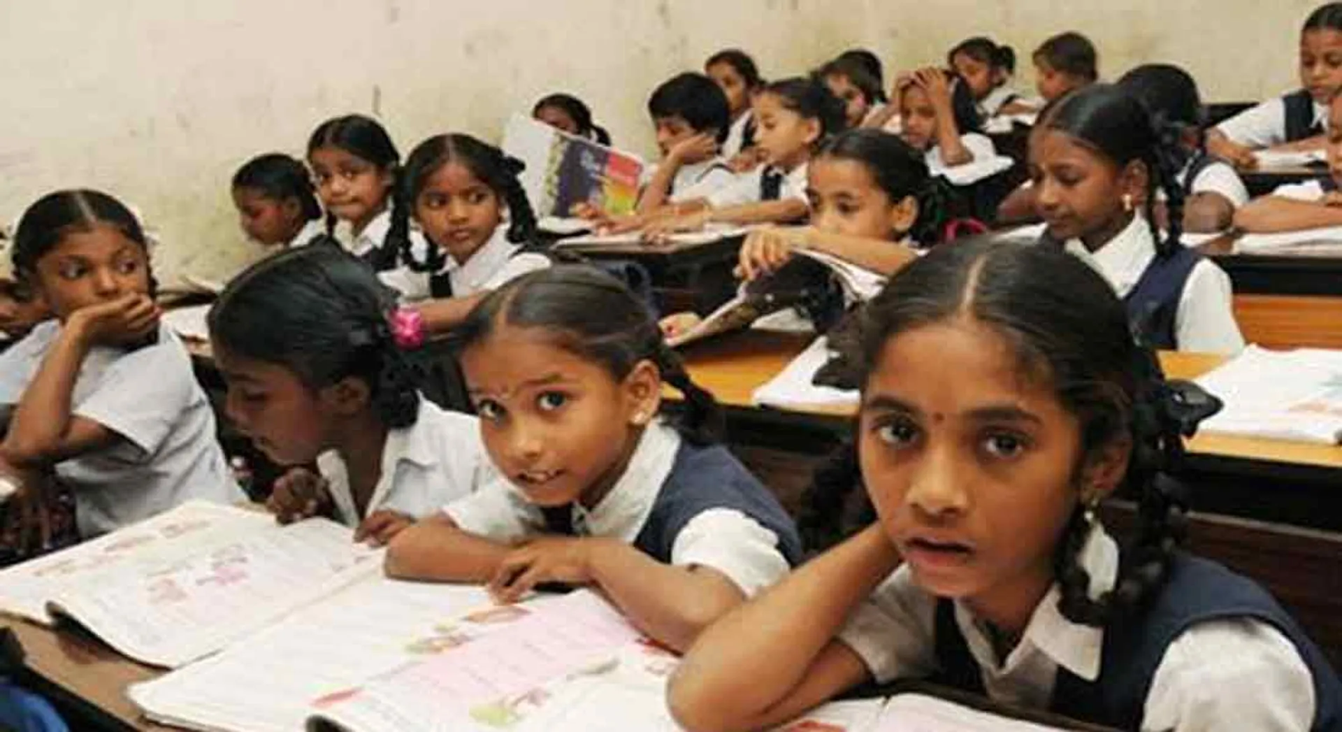 new education policy ... Sanskrit as the preferred language in school and higher education-Central Government Information !!