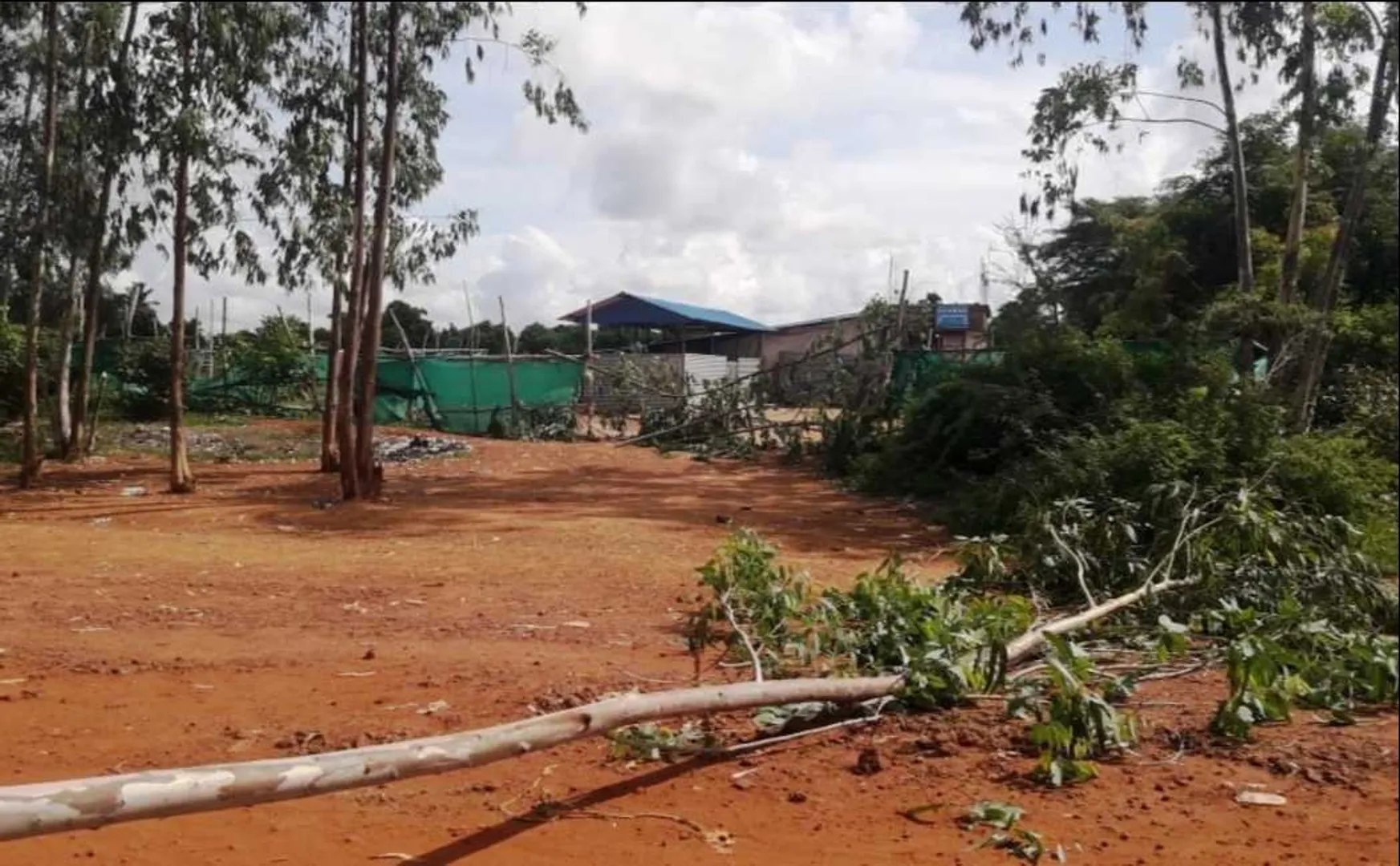 people is pudukottai village closed the tasmac to stop corona spread