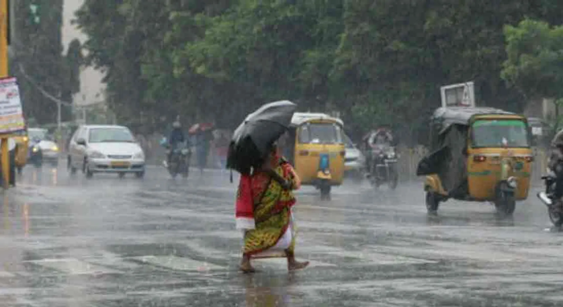  Heavy rains continue in Nilgiris...  'Red Alert' for two more districts