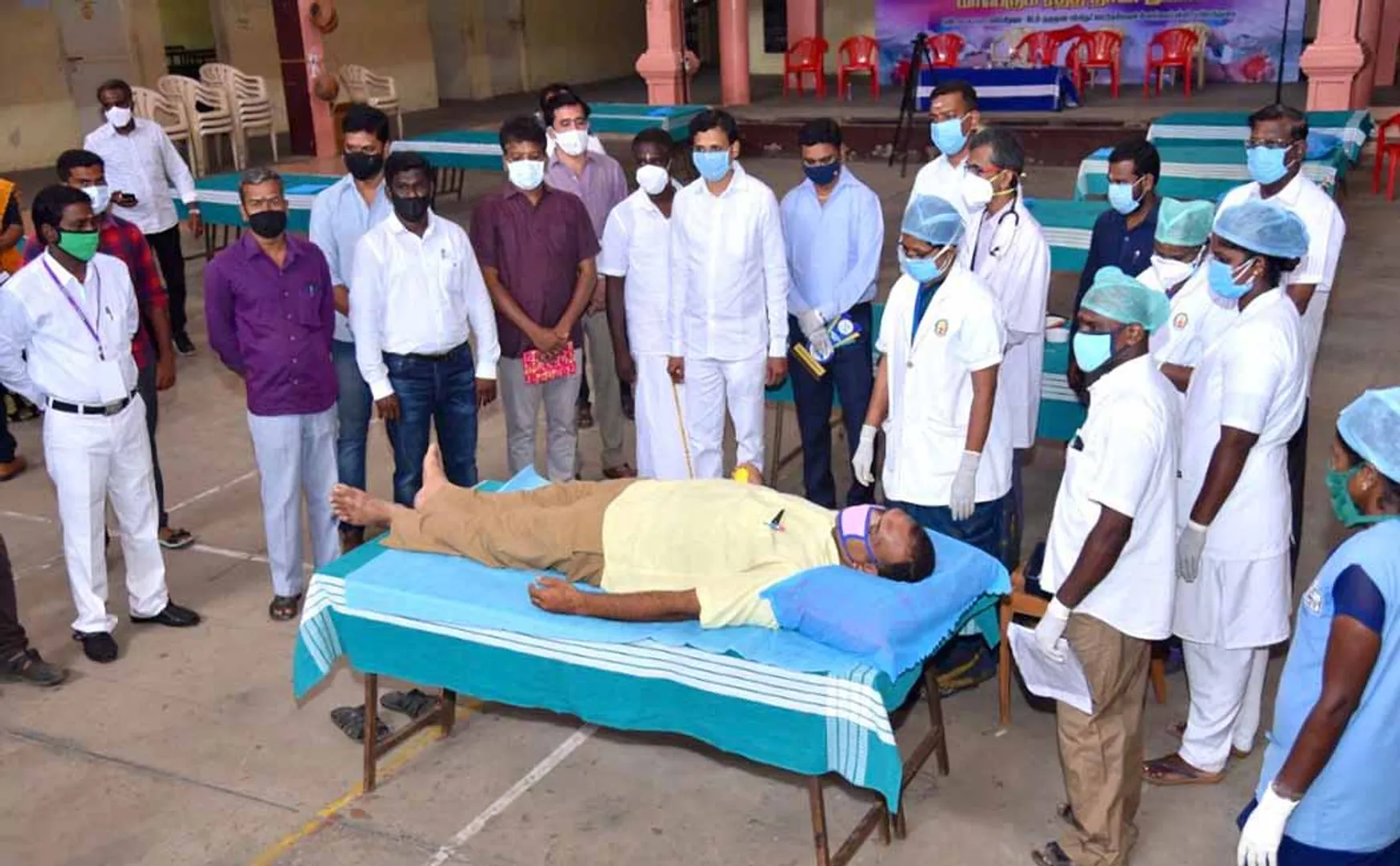 mayiladuthurai district blood donation camp peoples, youths
