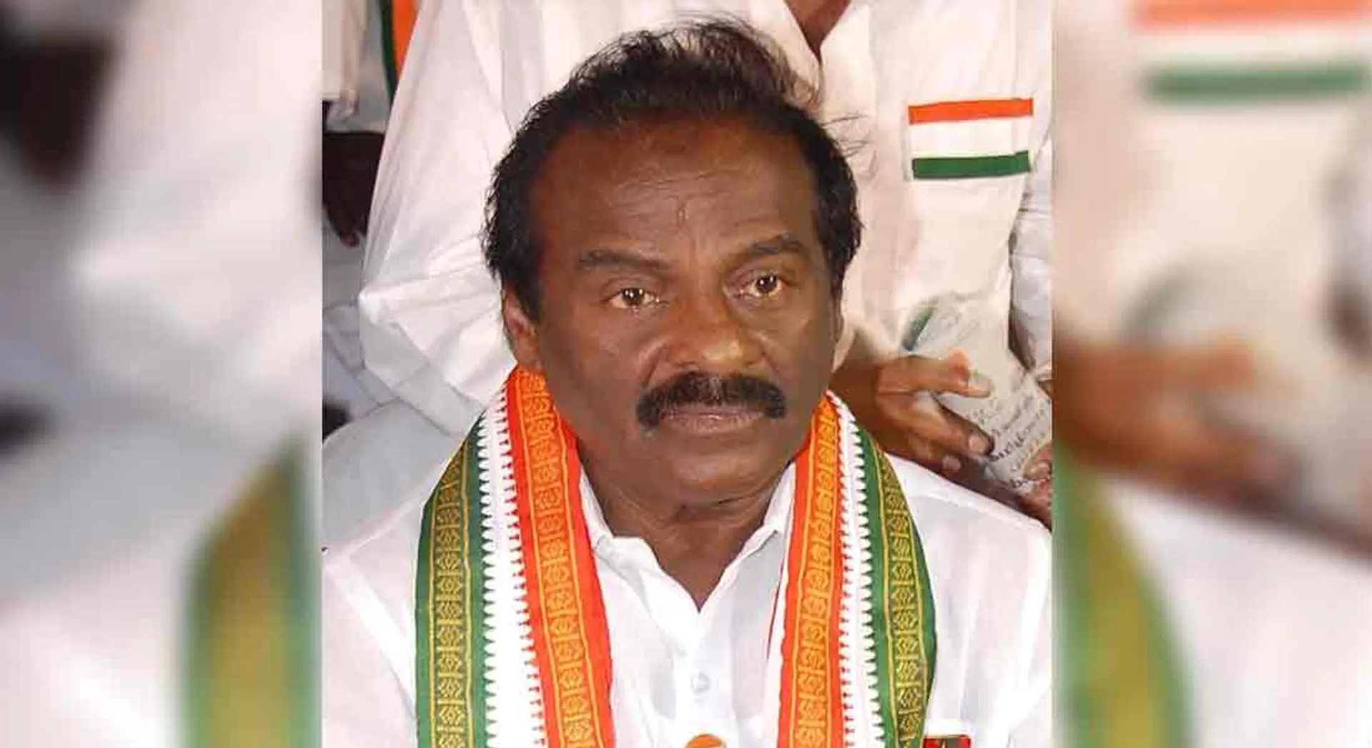  Corona to Congress MP Vasantha Kumar