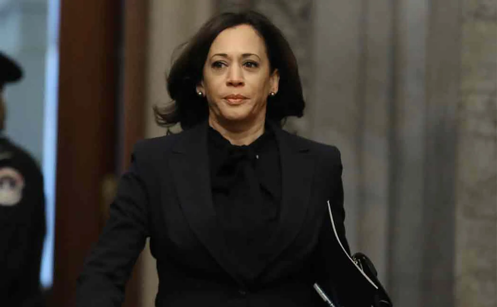 joe biden picks kamala harris as his co candidate