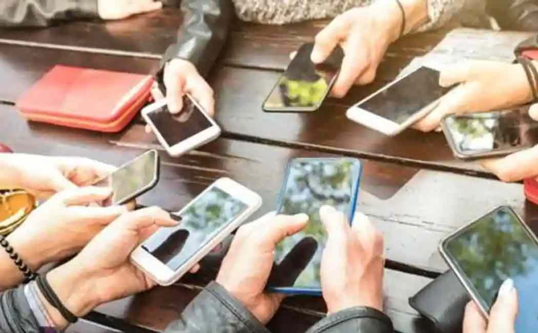 free smartphone for students in punjab